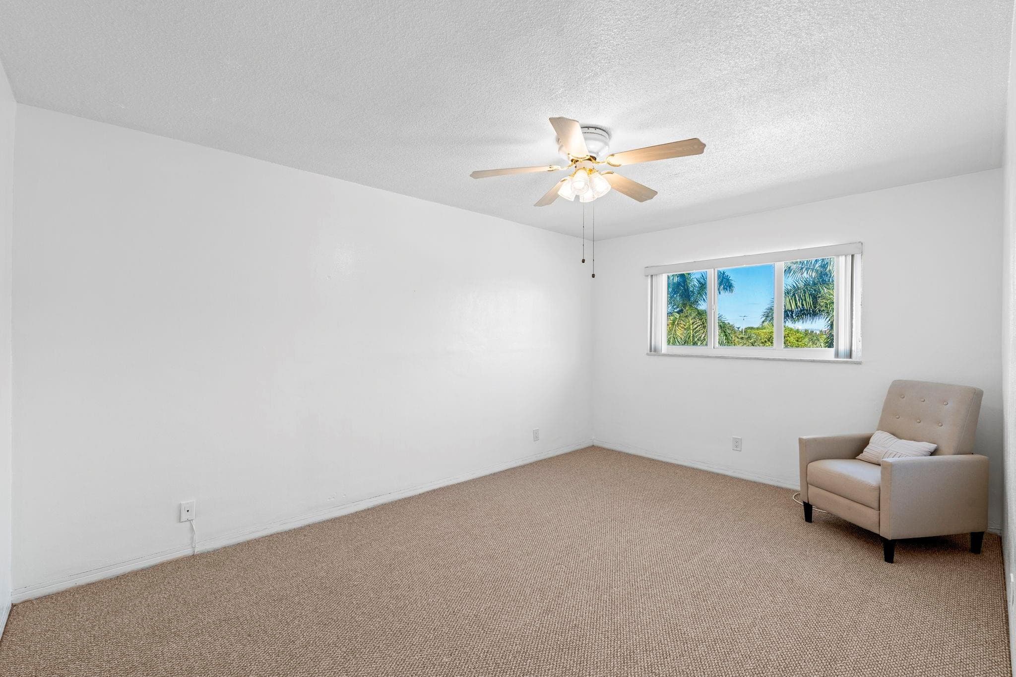 581 Blue Heron Drive 317-b, Hallandale Beach, FL 33009 — photo 17 of 49
