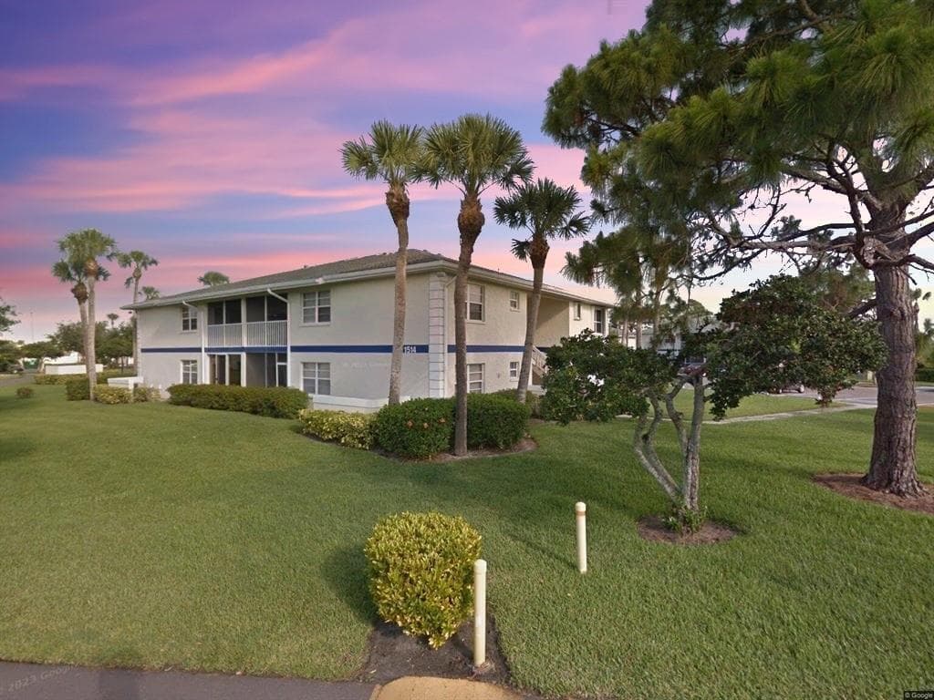 1516 SE Royal Green Circle 202, Port St. Lucie, FL 34952 — photo 1 of 13