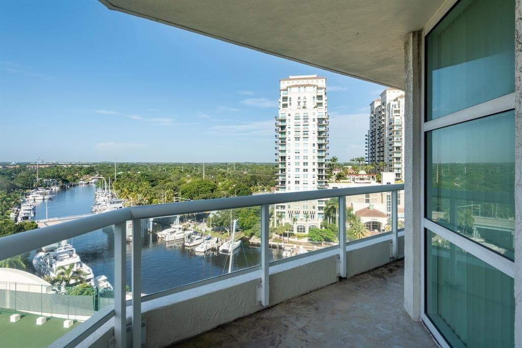 401 SW 4th Avenue 1102, Fort Lauderdale, FL 33315 — photo 2 of 20