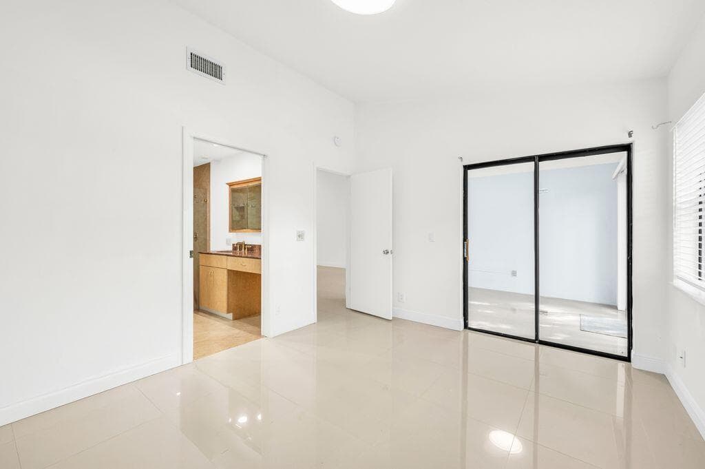 65 Centennial Court, Deerfield Beach, FL 33442 — photo 12 of 52