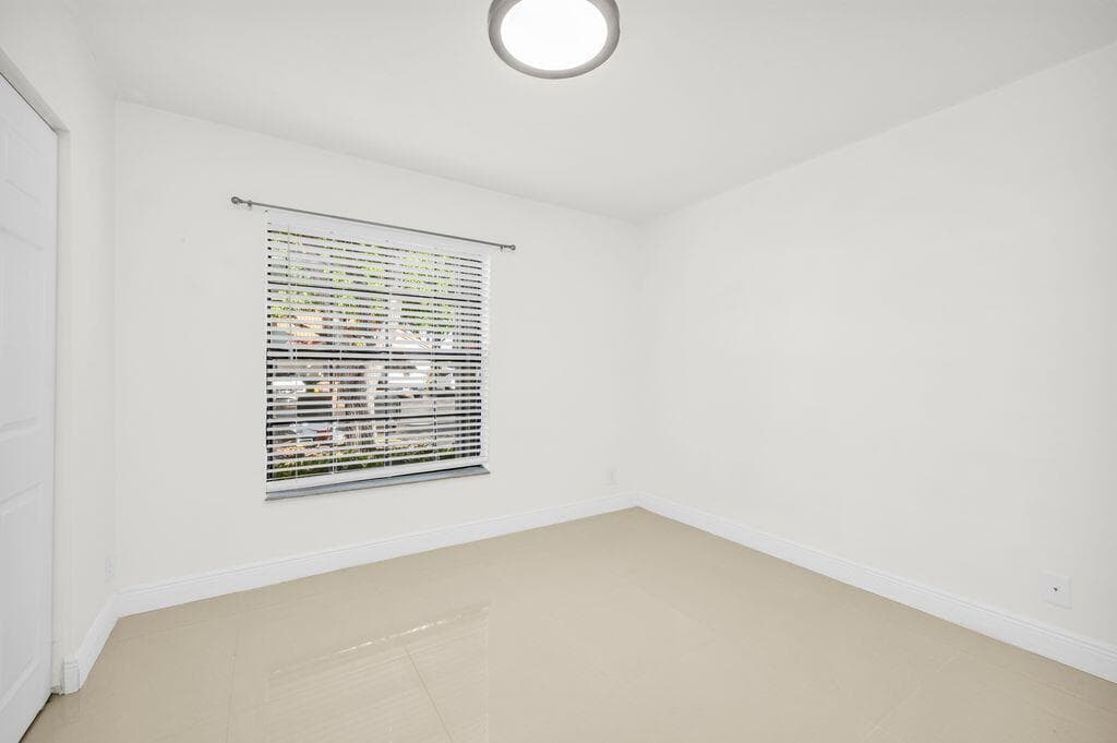 65 Centennial Court, Deerfield Beach, FL 33442 — photo 14 of 52