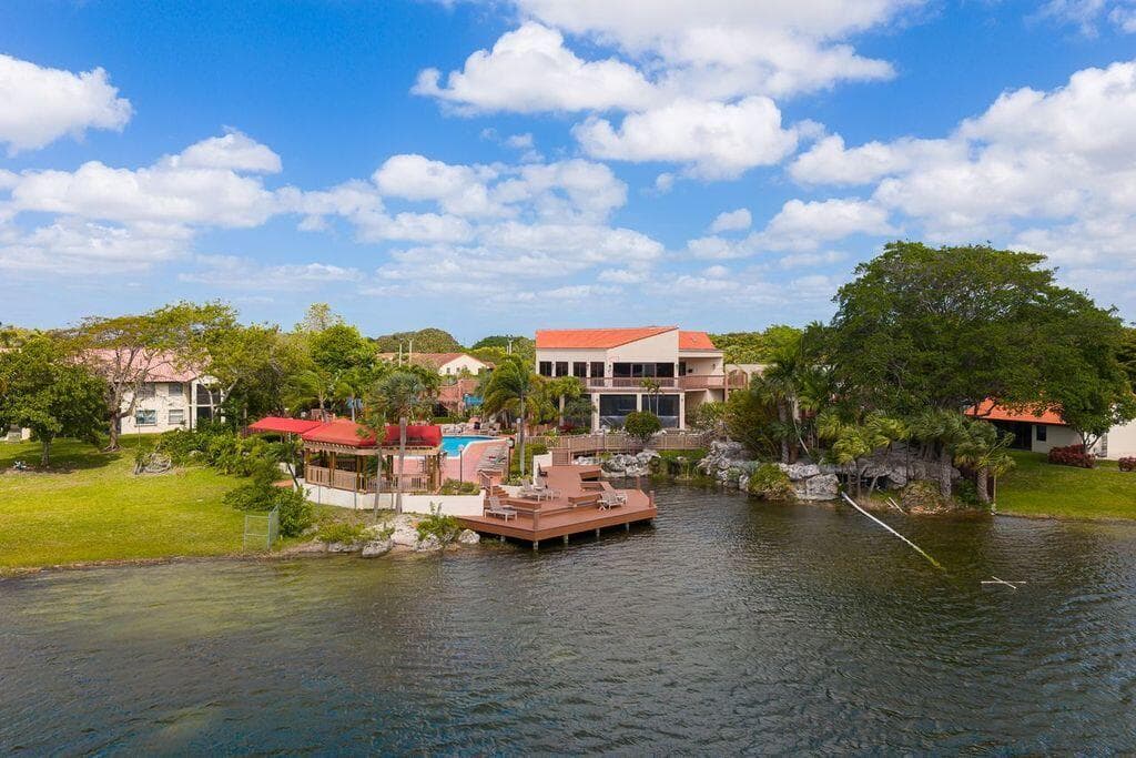 65 Centennial Court, Deerfield Beach, FL 33442 — photo 44 of 52