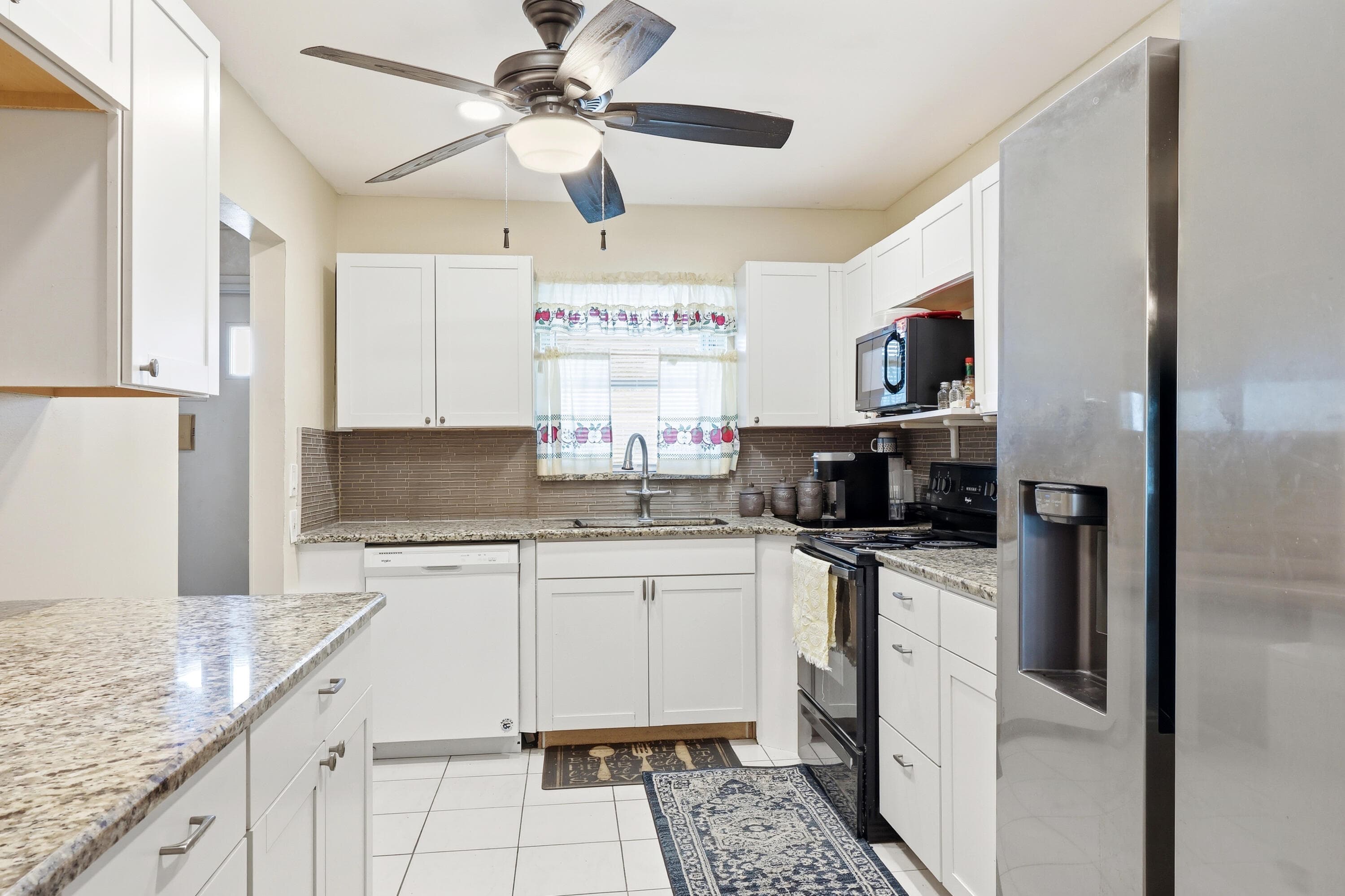 5780 Fernley Dr Drive W 102, West Palm Beach, FL 33415 — photo 5 of 29