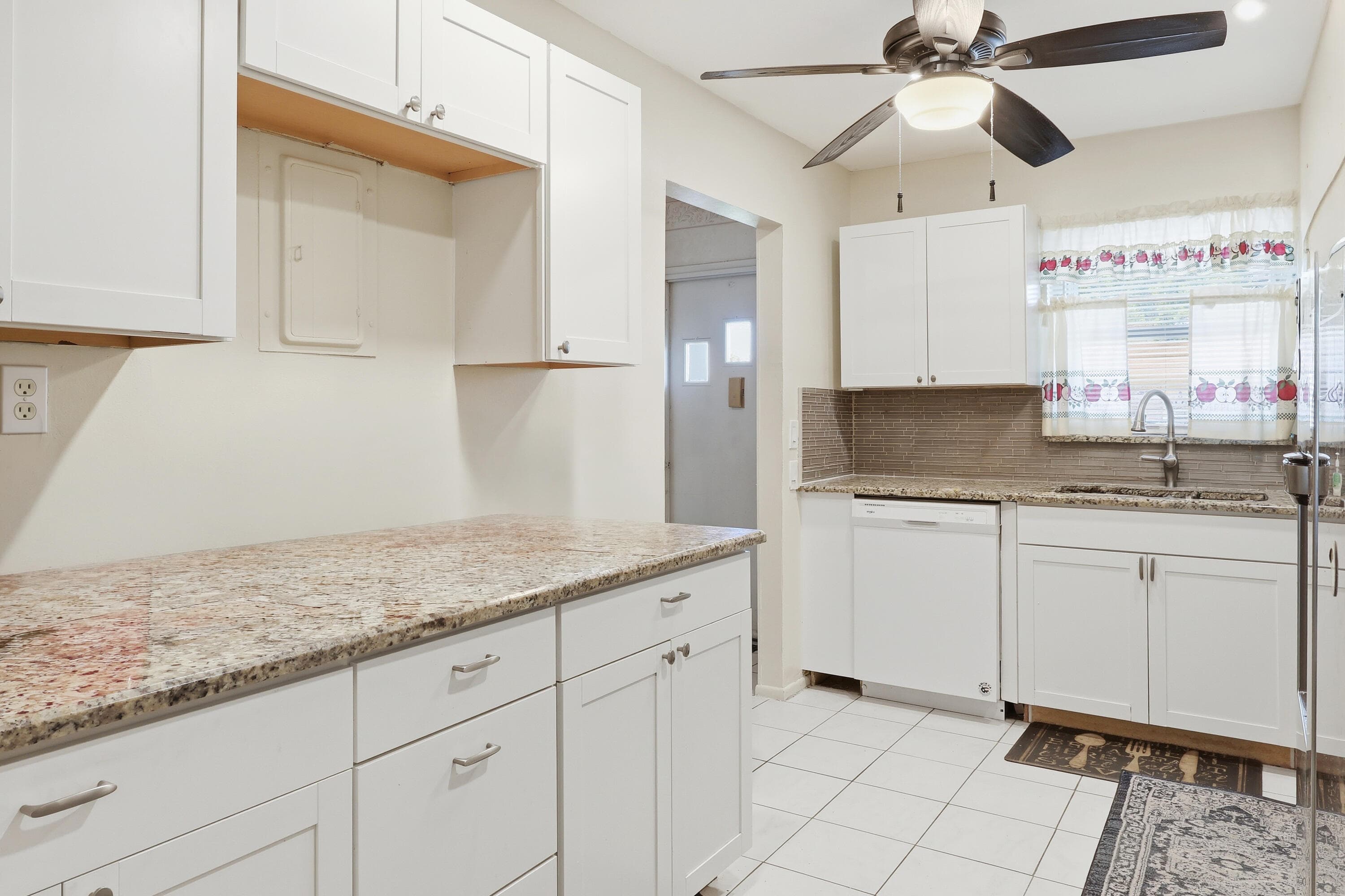 5780 Fernley Dr Drive W 102, West Palm Beach, FL 33415 — photo 6 of 29