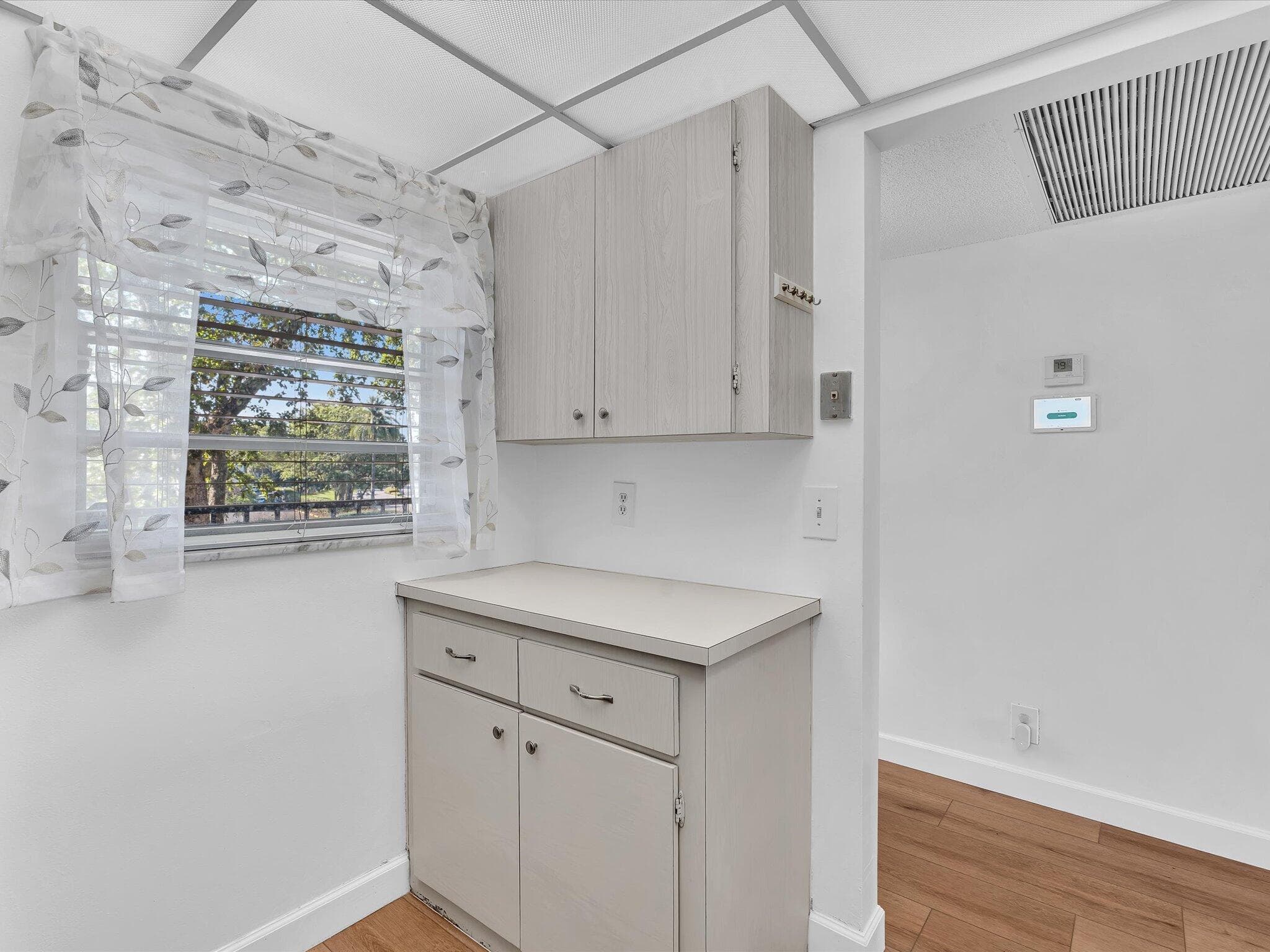 9470 Poinciana Place 303, Davie, FL 33324 — photo 16 of 77