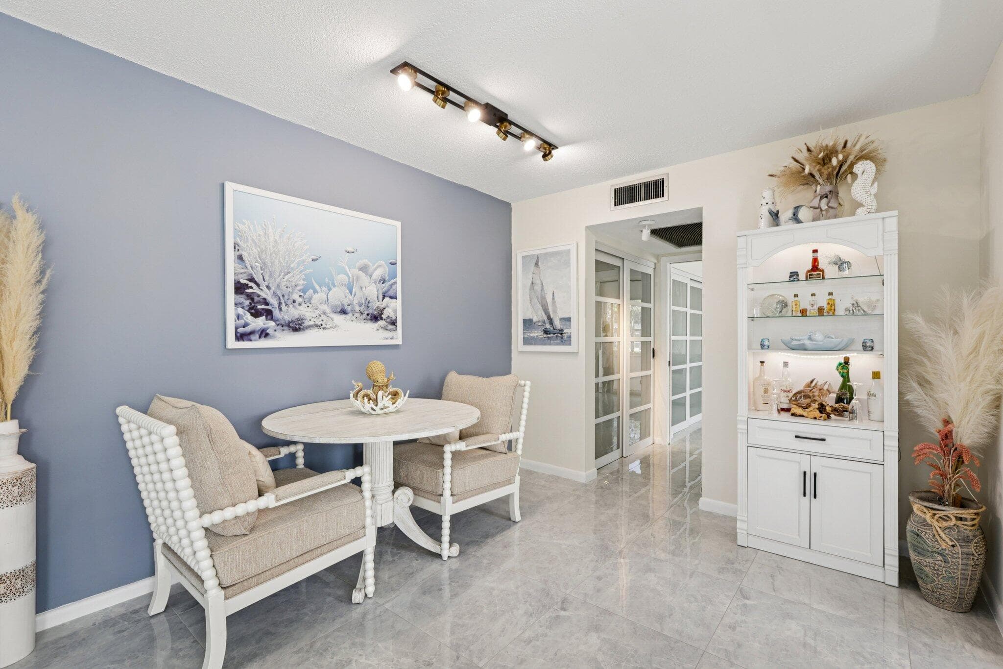 125 Oakridge J 125, Deerfield Beach, FL 33442 — photo 1 of 31