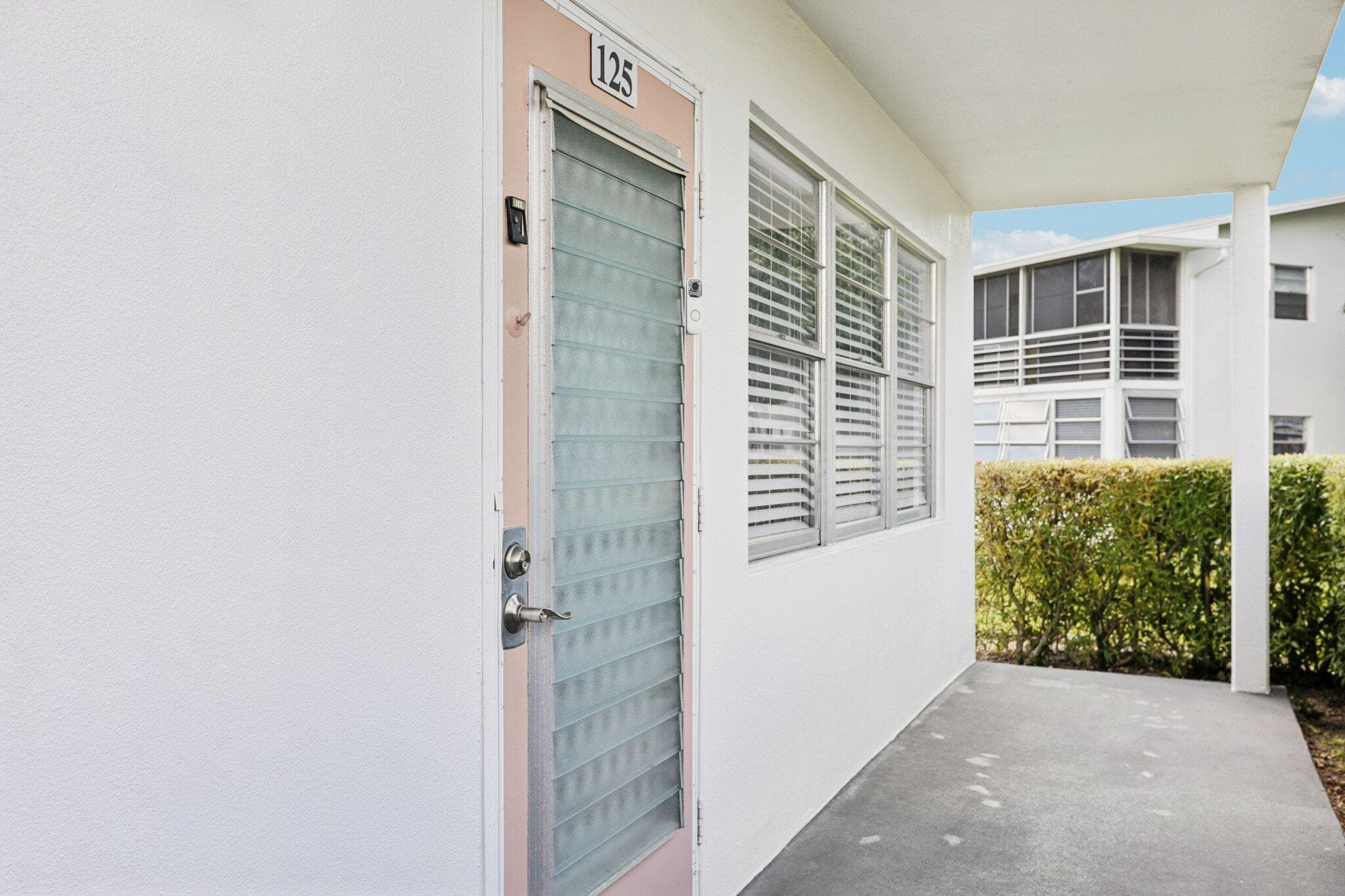 125 Oakridge J 125, Deerfield Beach, FL 33442 — photo 26 of 31