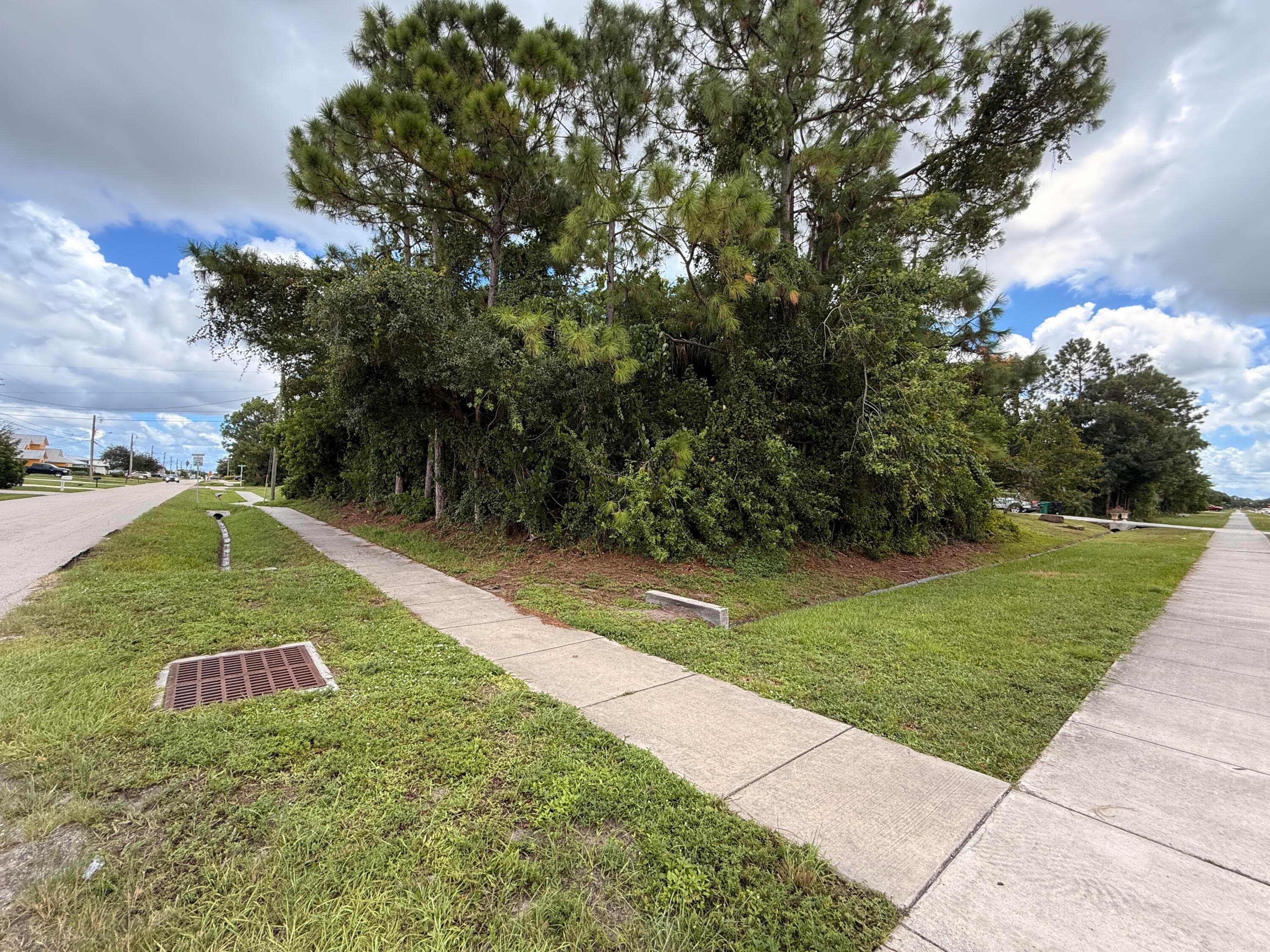 4337 SW Savona Boulevard, Port St. Lucie, FL 34953 — photo 3 of 3