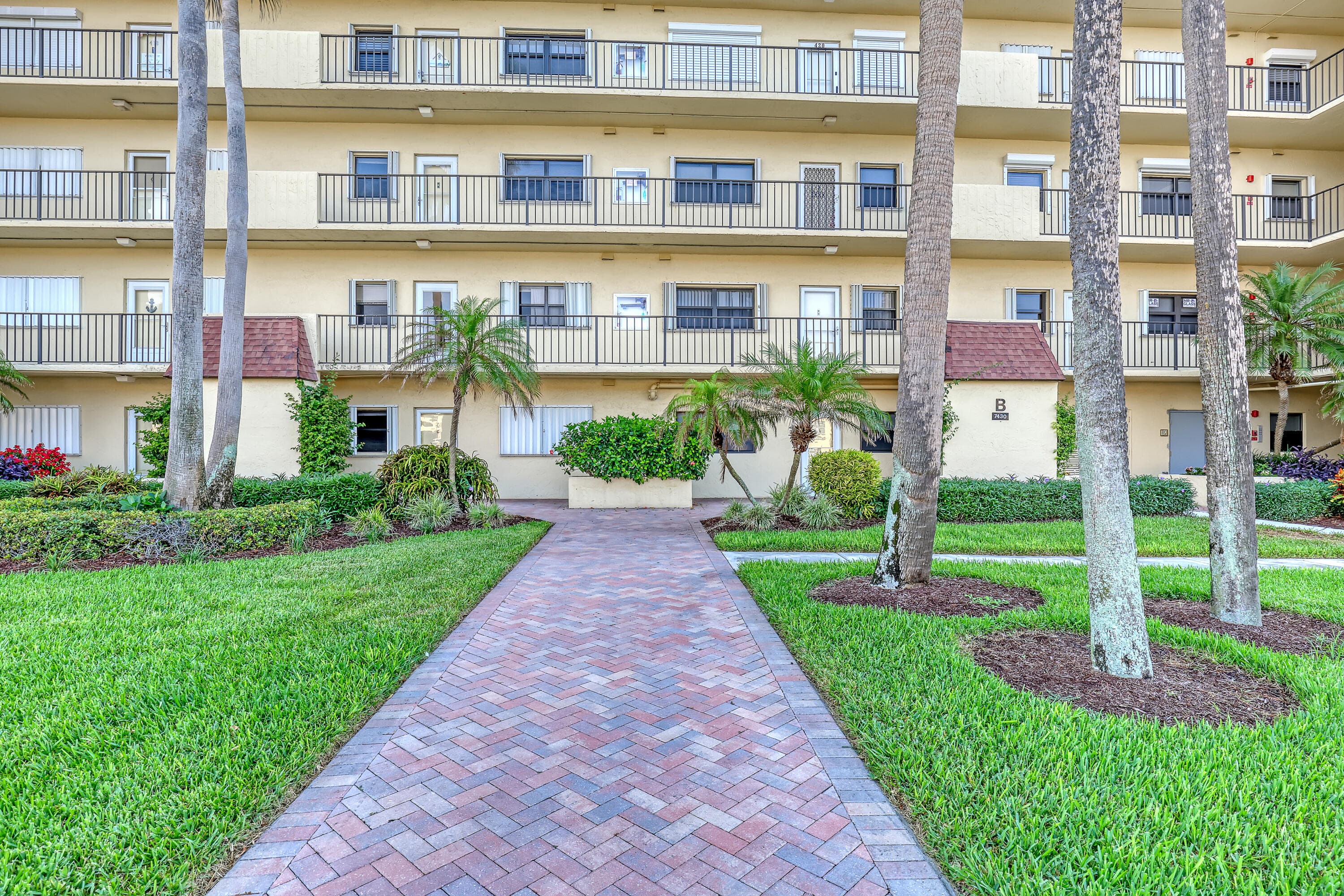 7430 S Ocean Drive 818, Jensen Beach, FL 34957 — photo 2 of 55