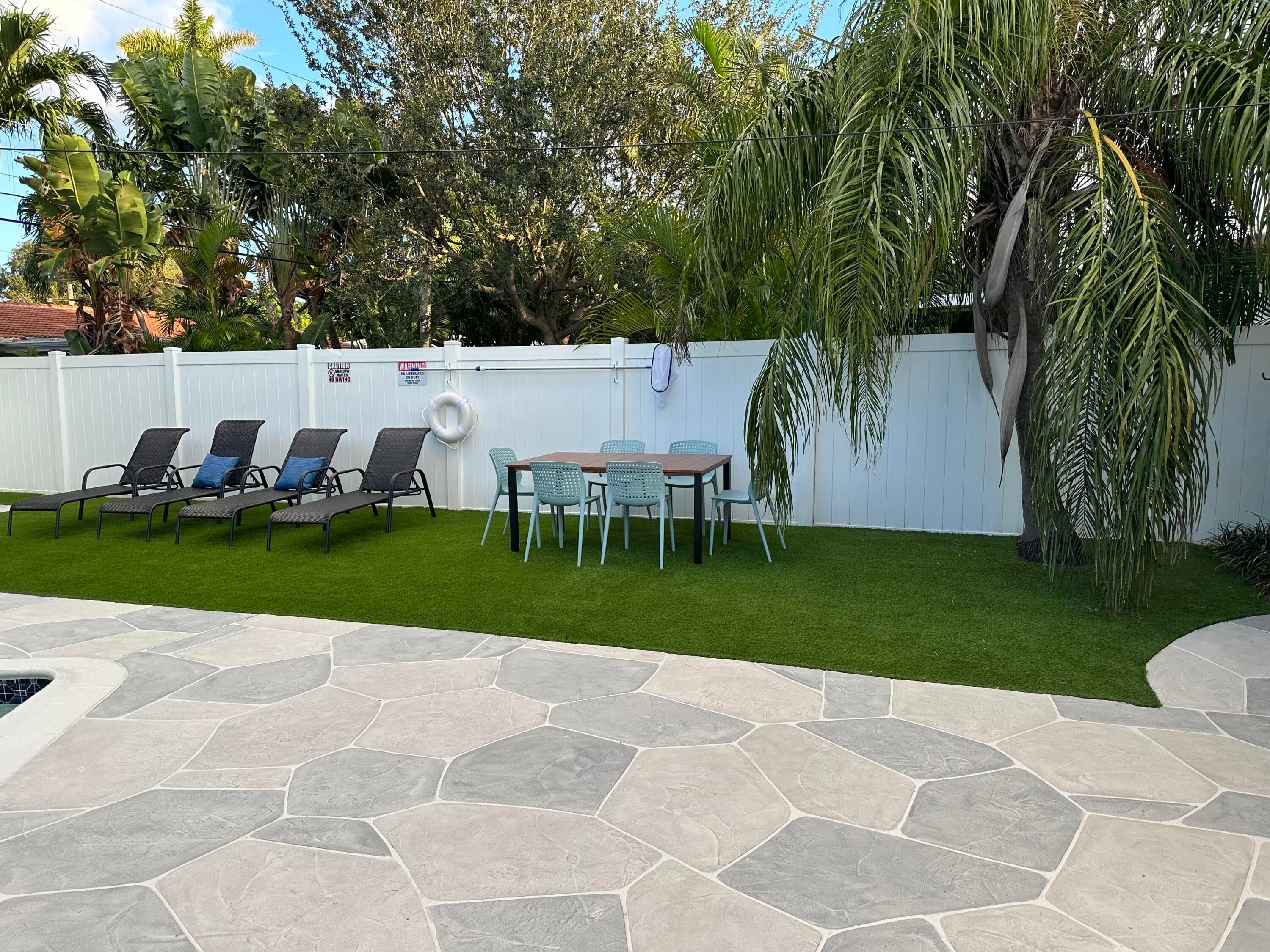 5111 NE 27th Terrace NE, Lighthouse Point, FL 33064 — photo 4 of 23
