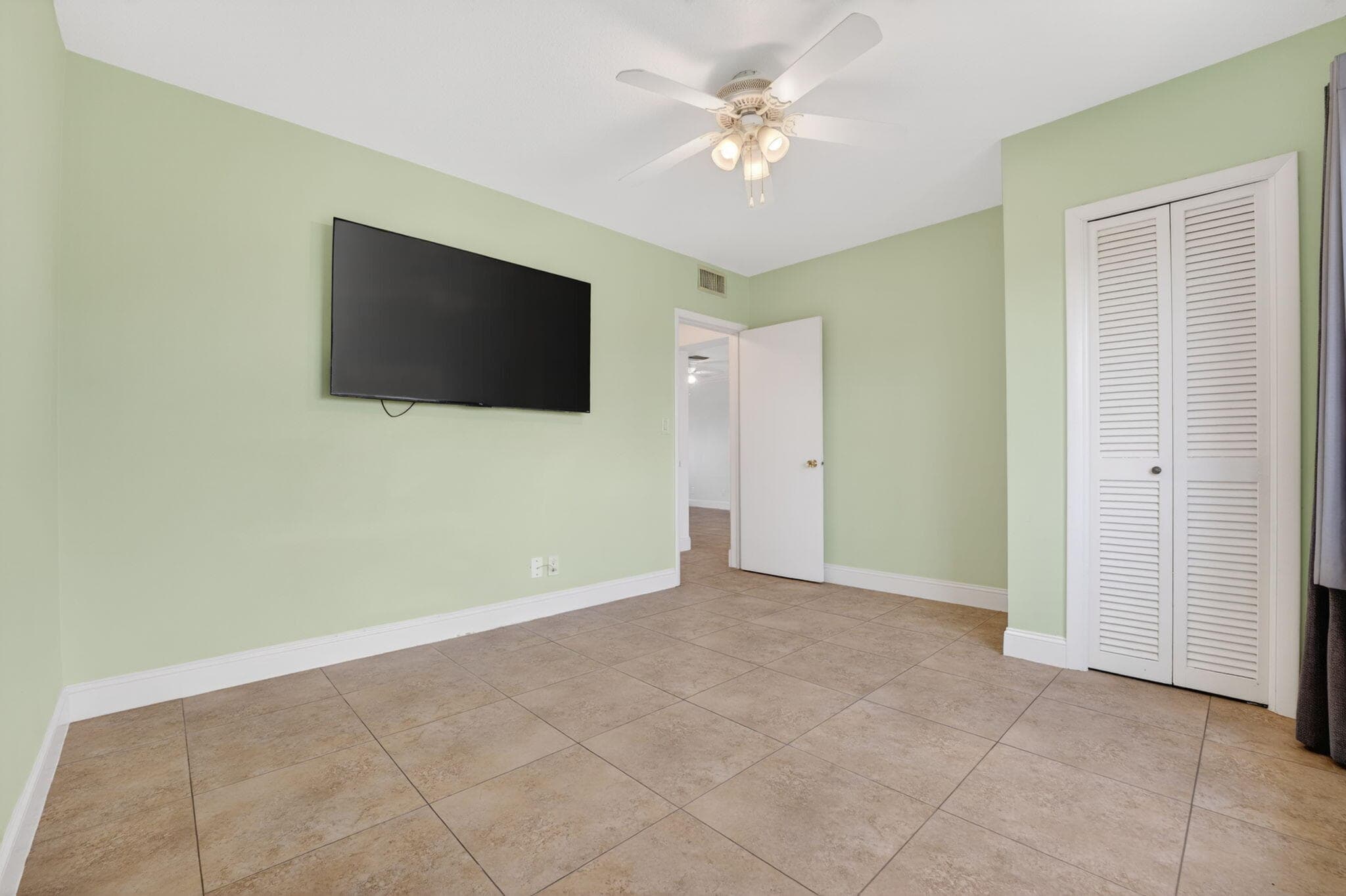 941 Crystal Lake Drive 302, Deerfield Beach, FL 33064 — photo 19 of 29