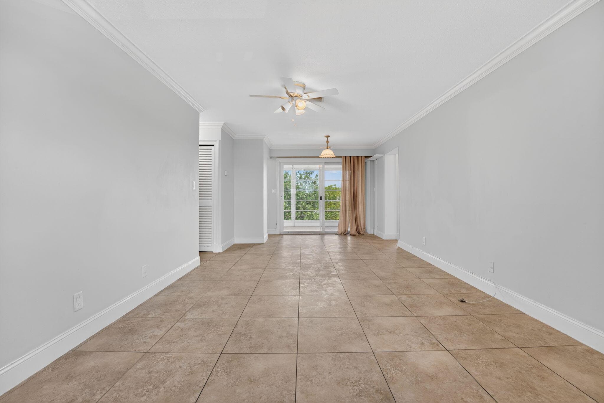 941 Crystal Lake Drive 302, Deerfield Beach, FL 33064 — photo 7 of 29