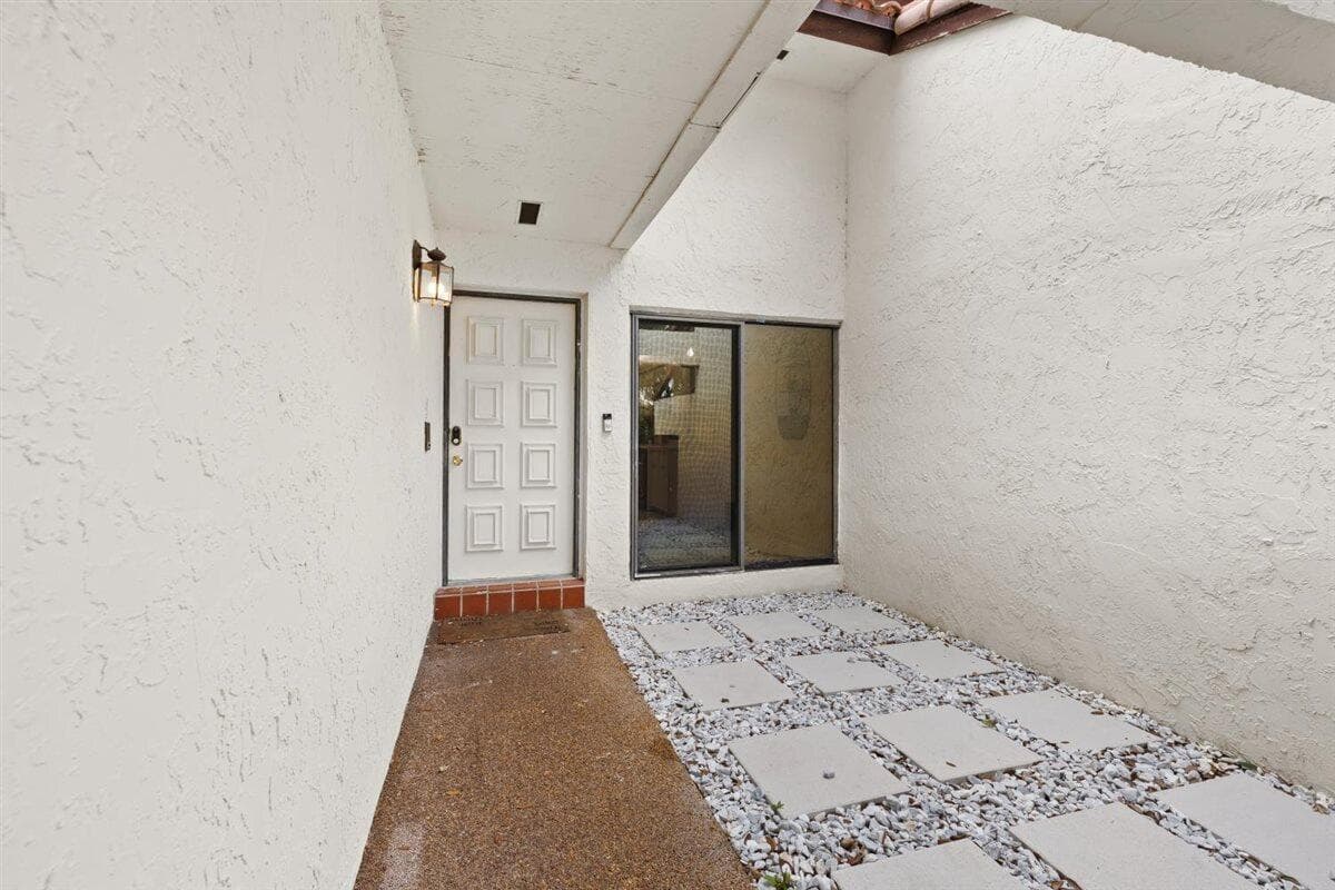 6783 Tiburon Circle, Boca Raton, FL 33433 — photo 2 of 32