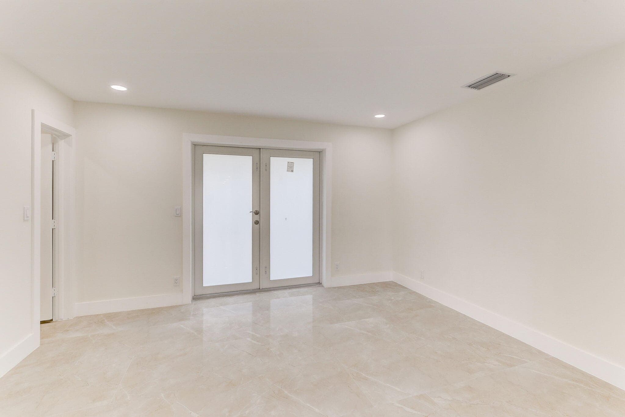 5591 NE 29th Avenue, Fort Lauderdale, FL 33308 — photo 39 of 72