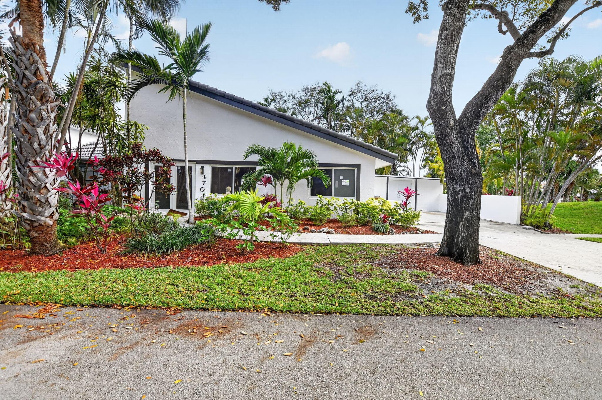 4701 NW 1st Place, Deerfield Beach, FL 33442 — photo 3 of 55