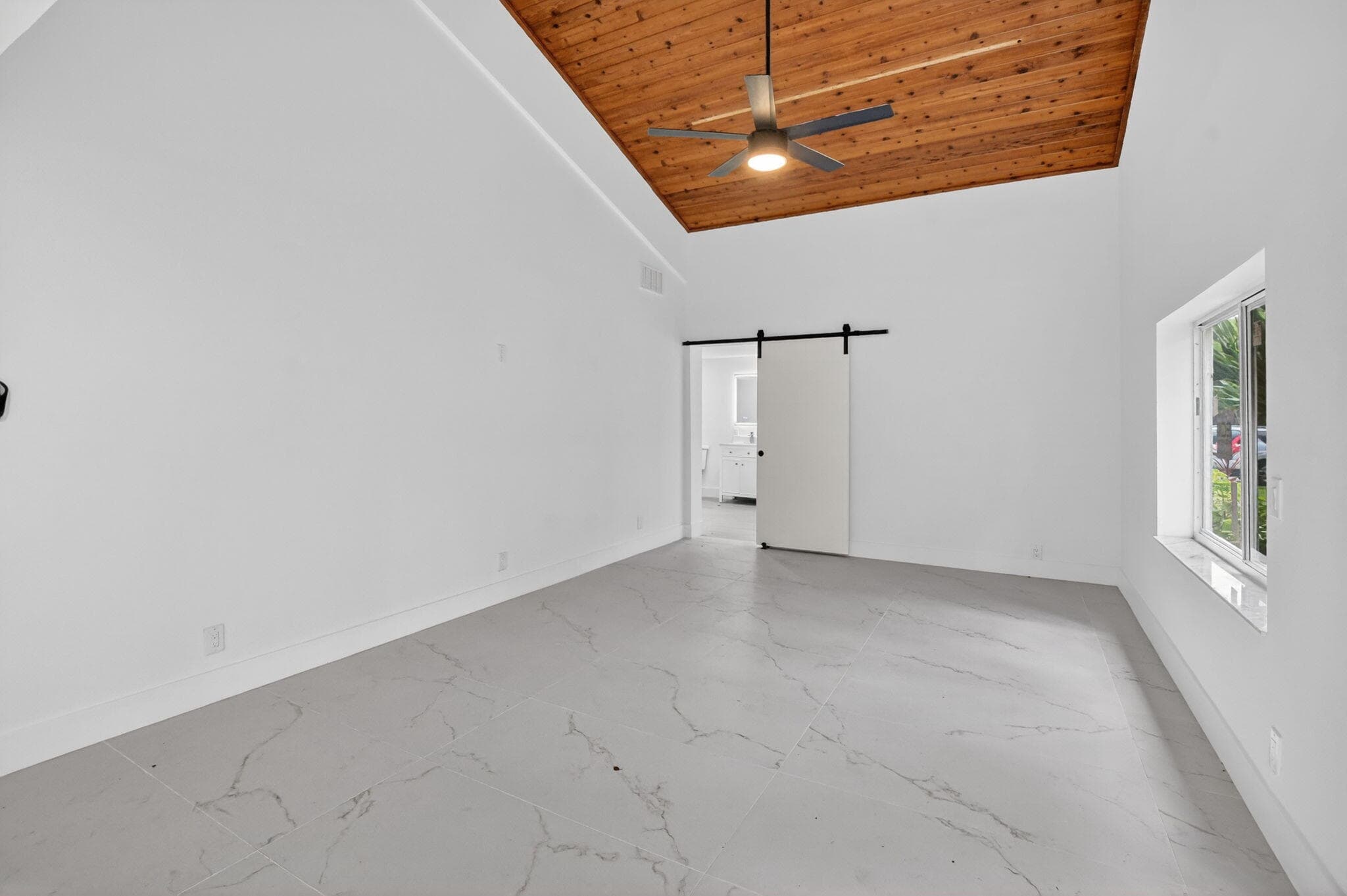 4701 NW 1st Place, Deerfield Beach, FL 33442 — photo 17 of 55