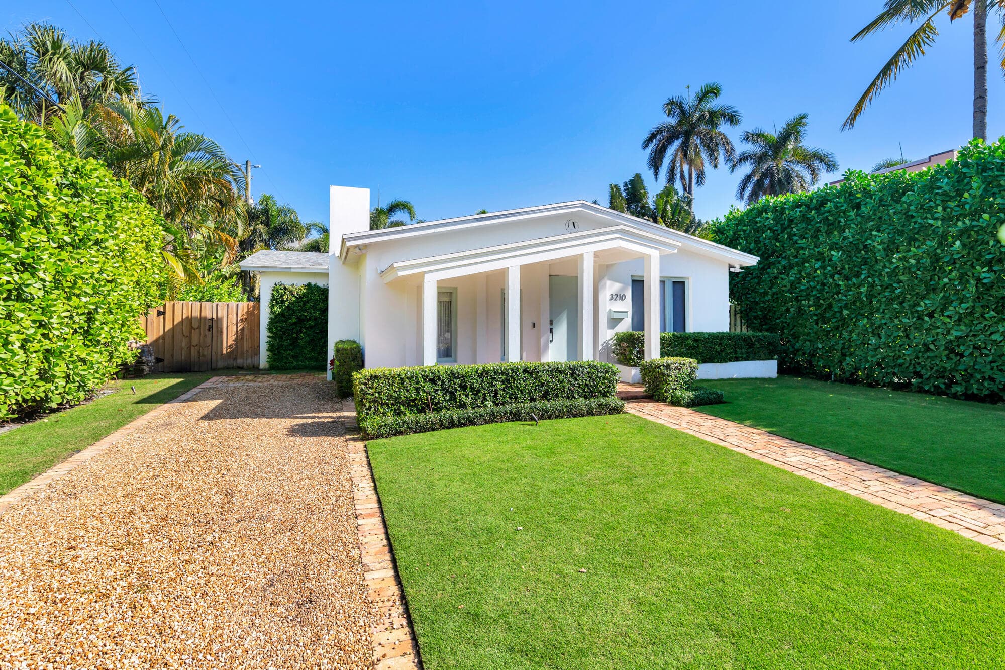 3210 Vincent Road, West Palm Beach, FL 33405 — photo 3 of 20