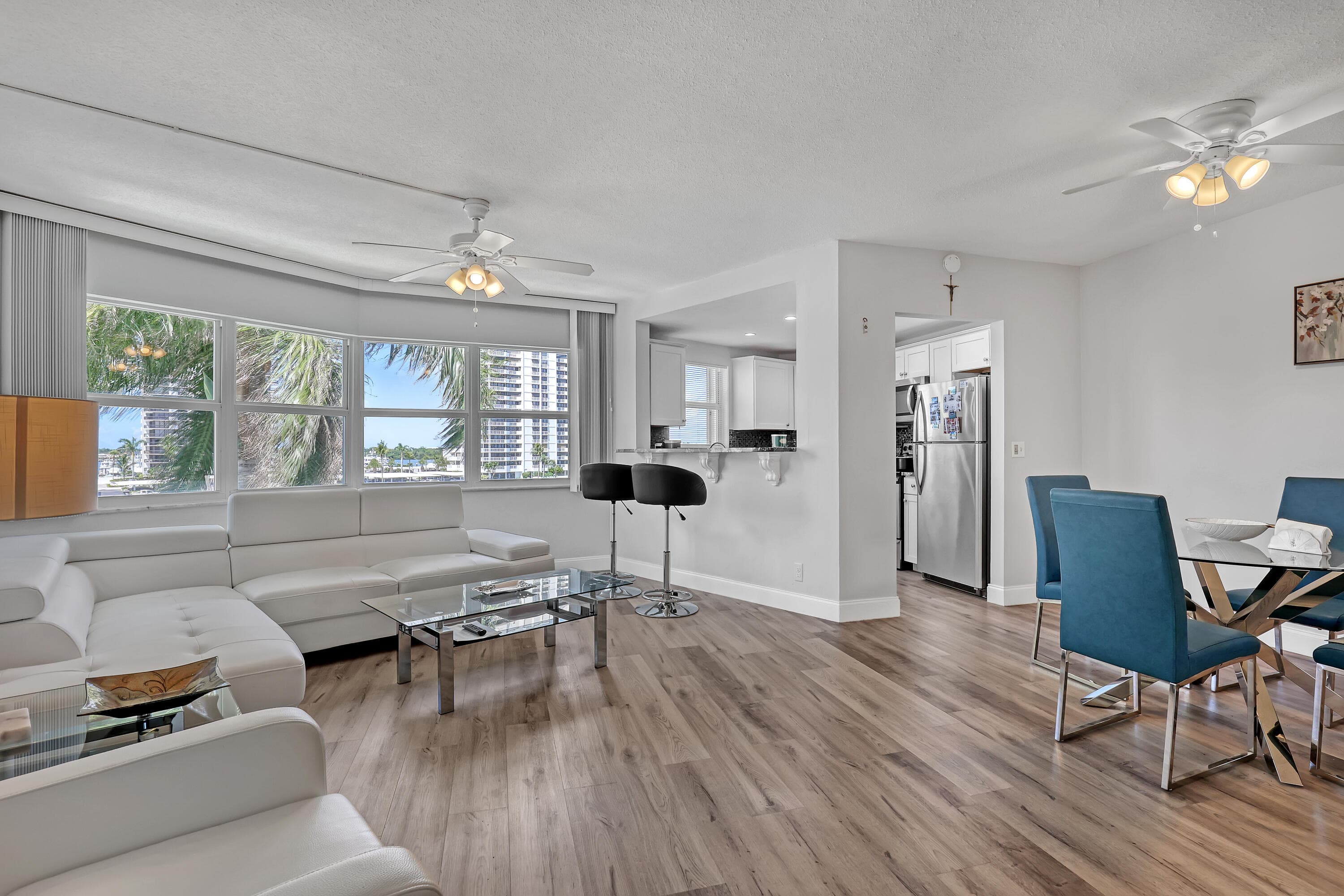 28 Yacht Club Drive, North Palm Beach, FL 33408 — photo 6 of 23