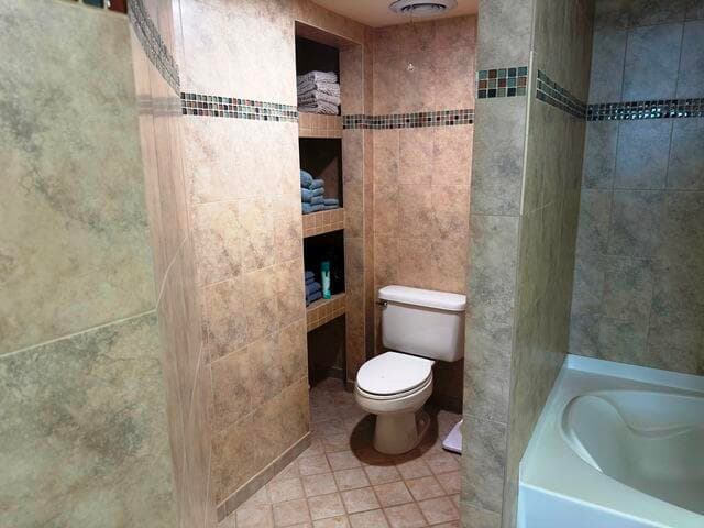 2560 S Ocean Boulevard 603, Palm Beach, FL 33480 — photo 16 of 27