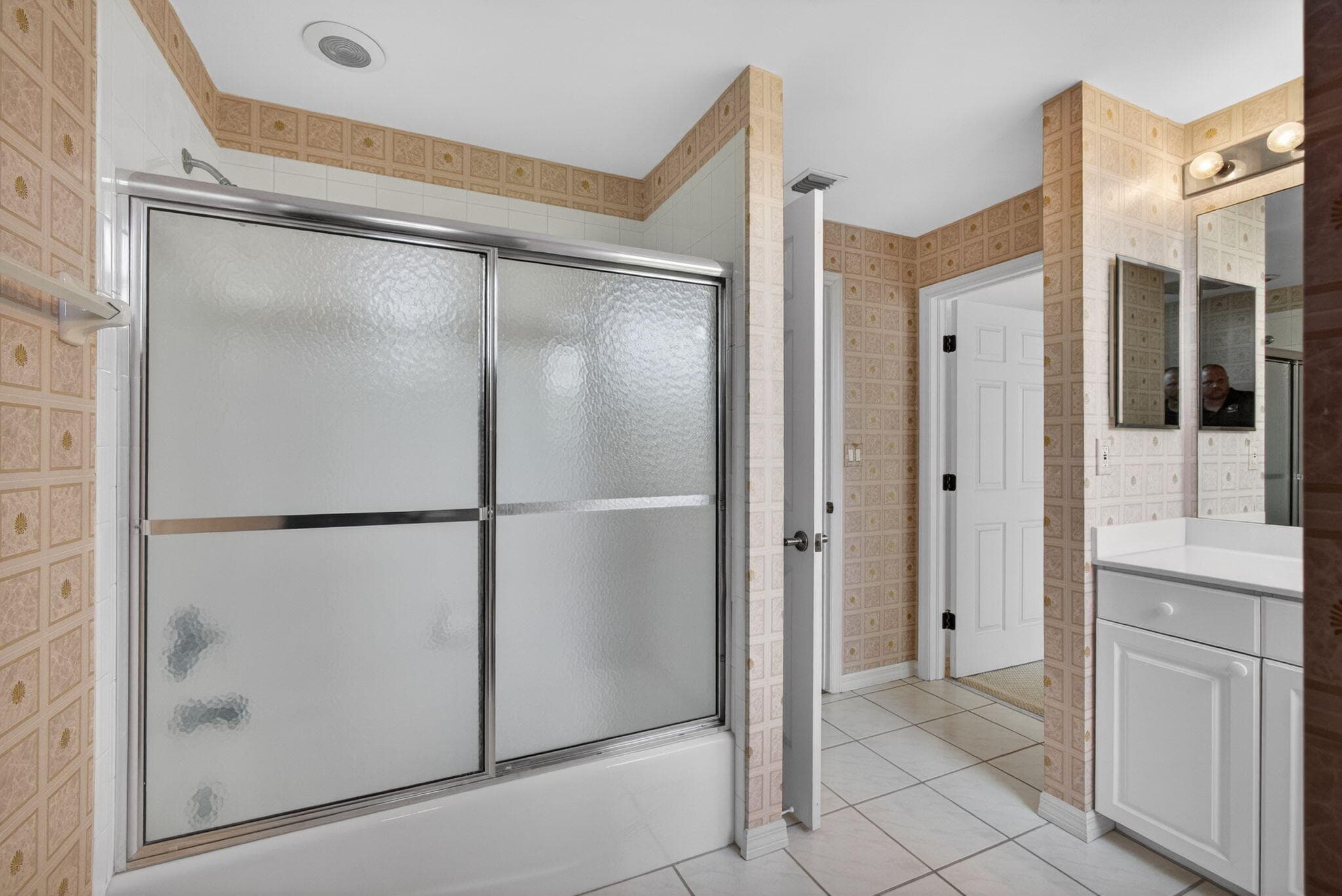 1660 S Highway A1a (plus Deeded Sep. Guest Quarters) 222, Jupiter, FL 33477 — photo 19 of 31