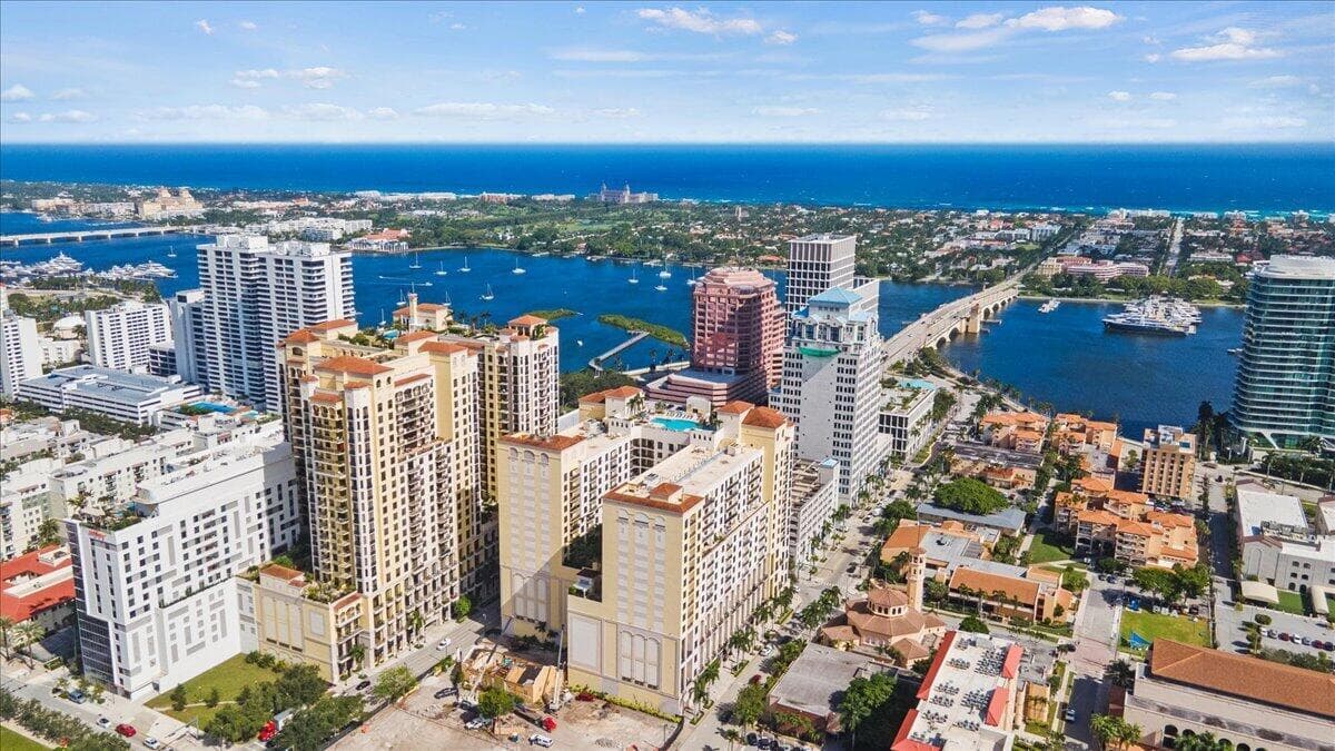801 S Olive Avenue 105, West Palm Beach, FL 33401 — photo 4 of 59