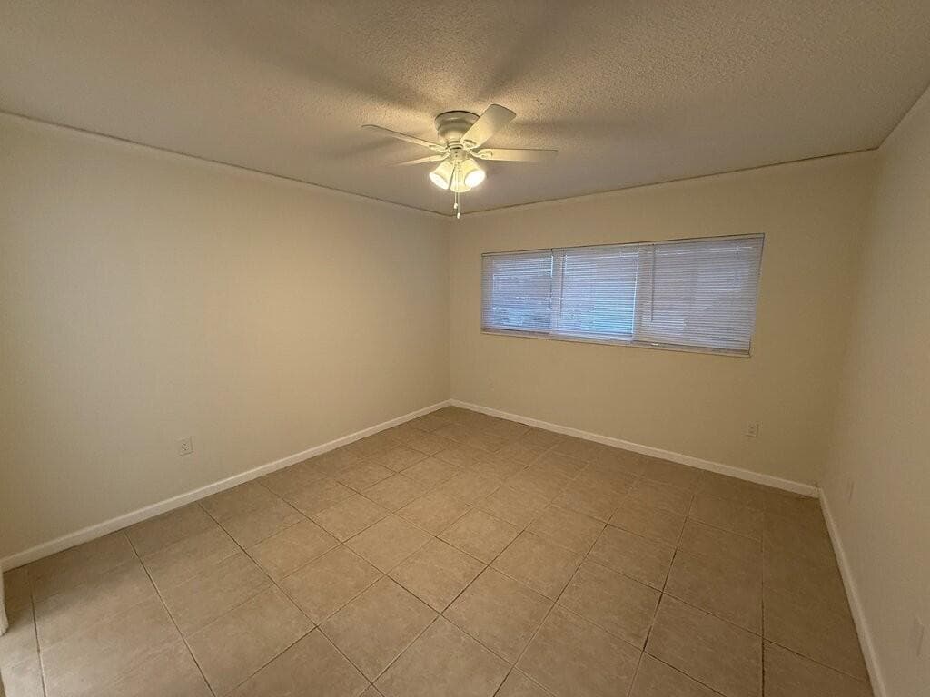 265 SW 7th Street 4, Boca Raton, FL 33432 — photo 8 of 10