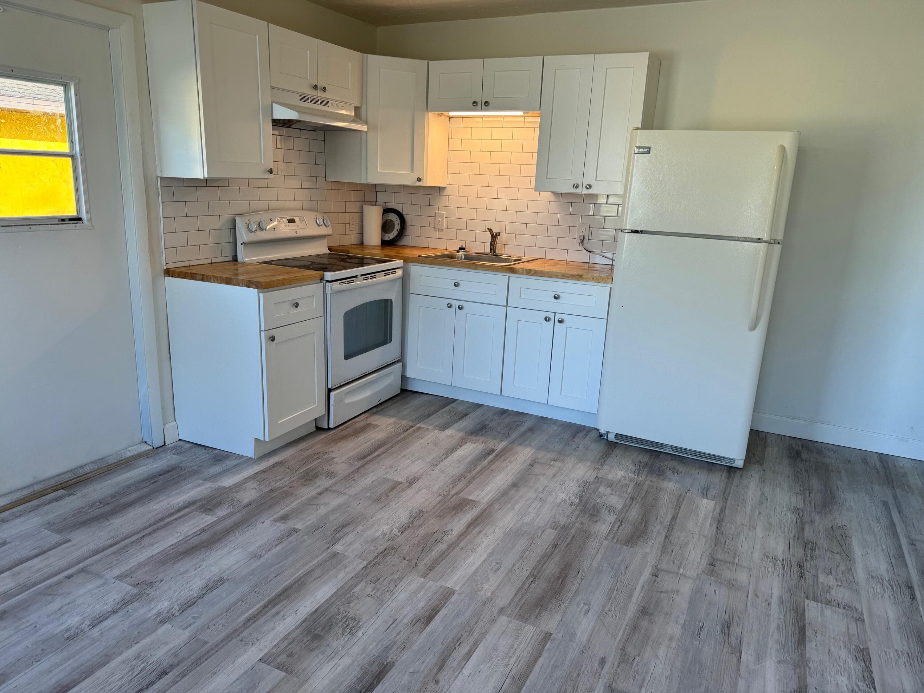 520 S Main Avenue, Lake Placid, FL 33852 — photo 4 of 8