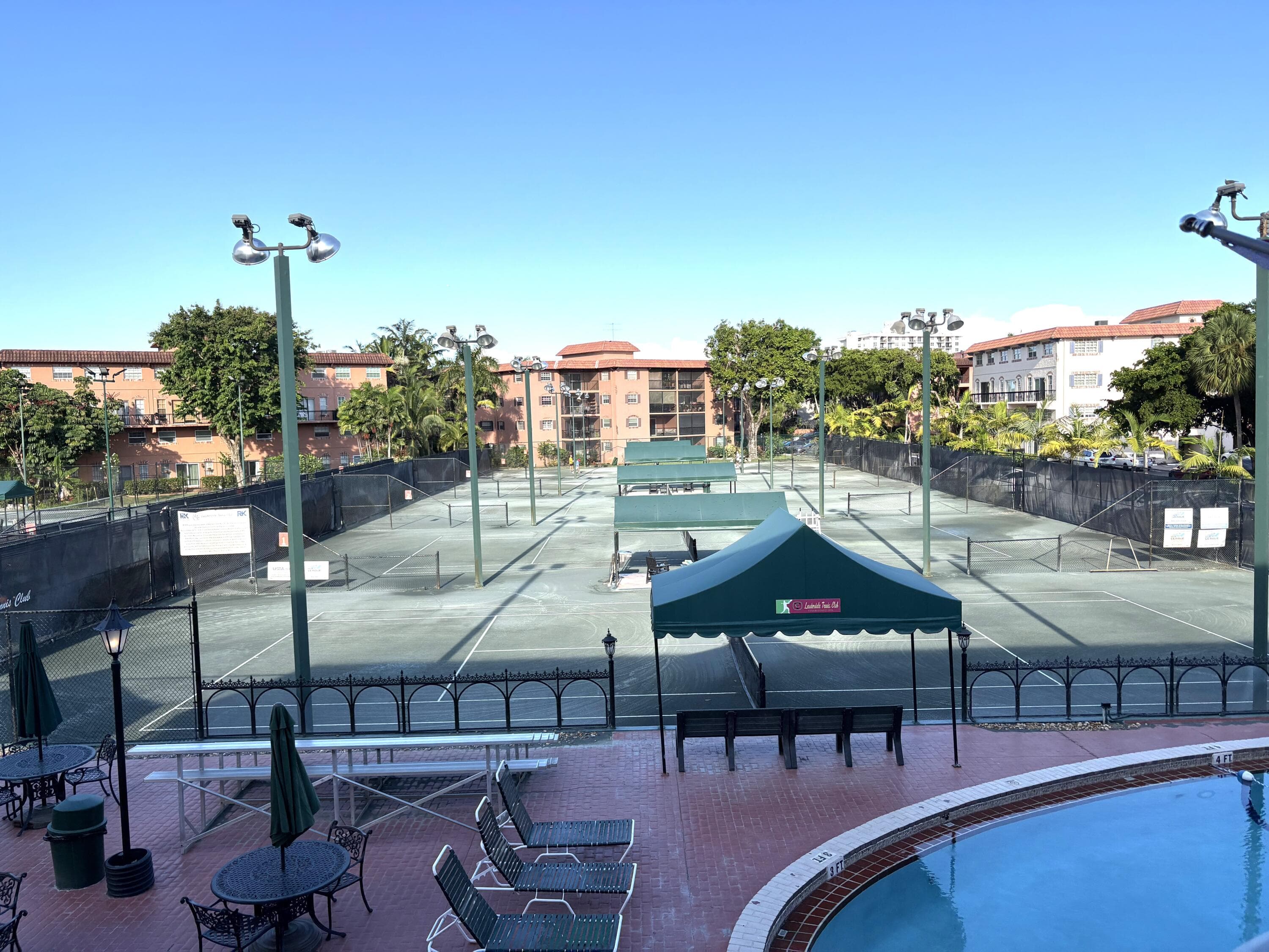 670 Tennis Club Drive 303, Fort Lauderdale, FL 33311 — photo 18 of 27