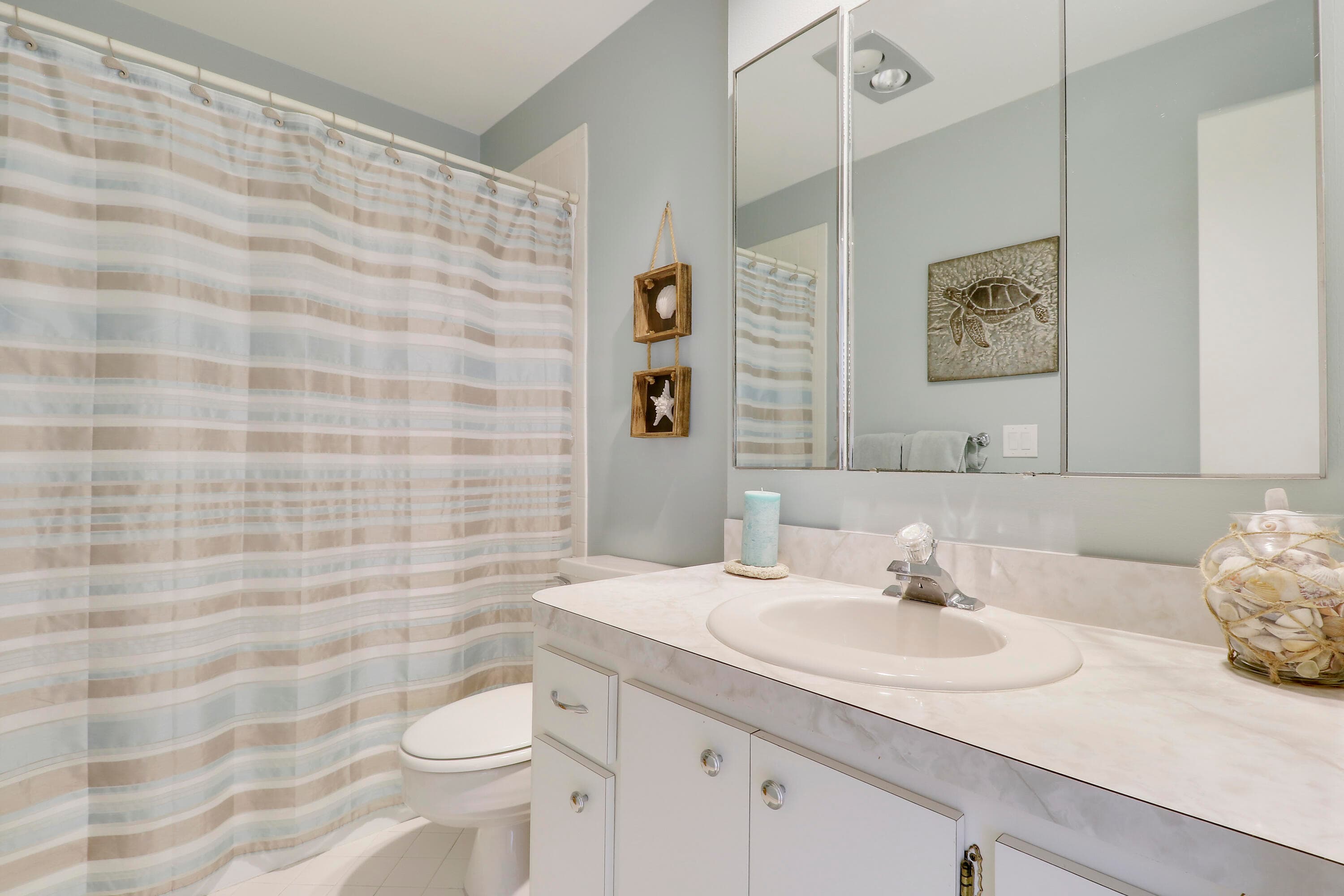 275 S Beach Road, Tequesta, FL 33469 — photo 12 of 31
