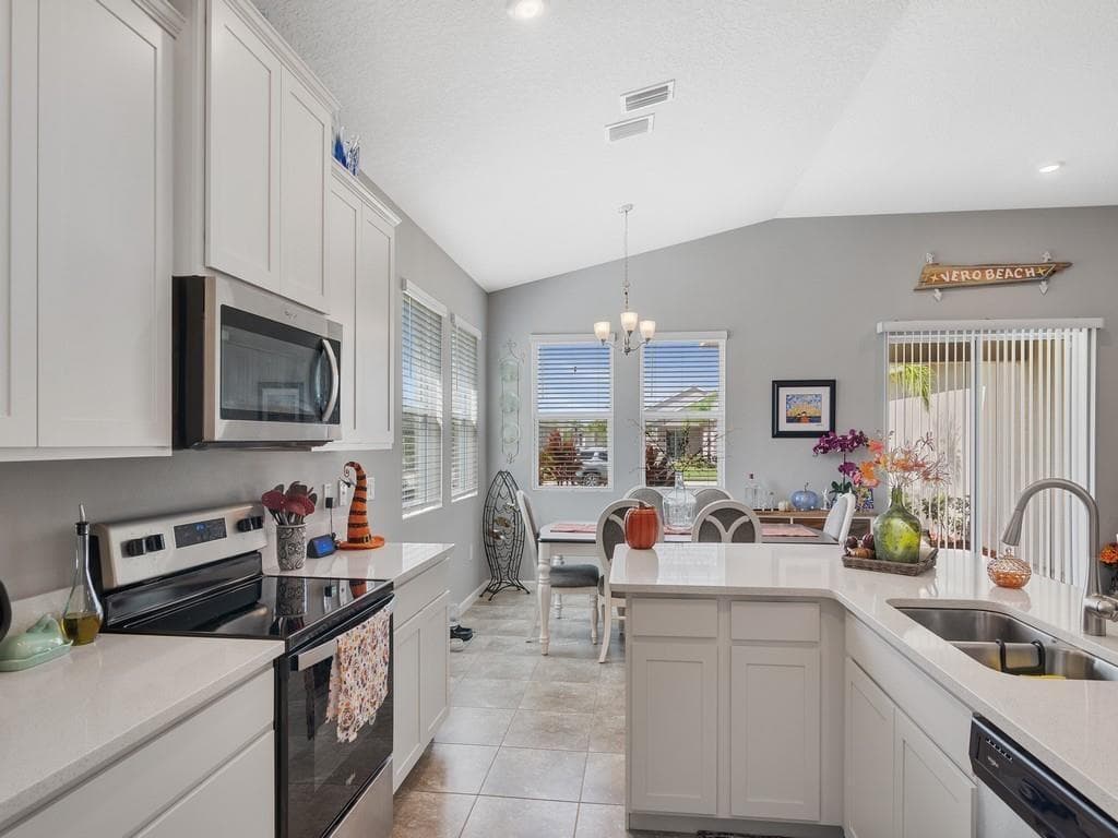 1490 Carriage Court, Vero Beach, FL 32966 — photo 5 of 32