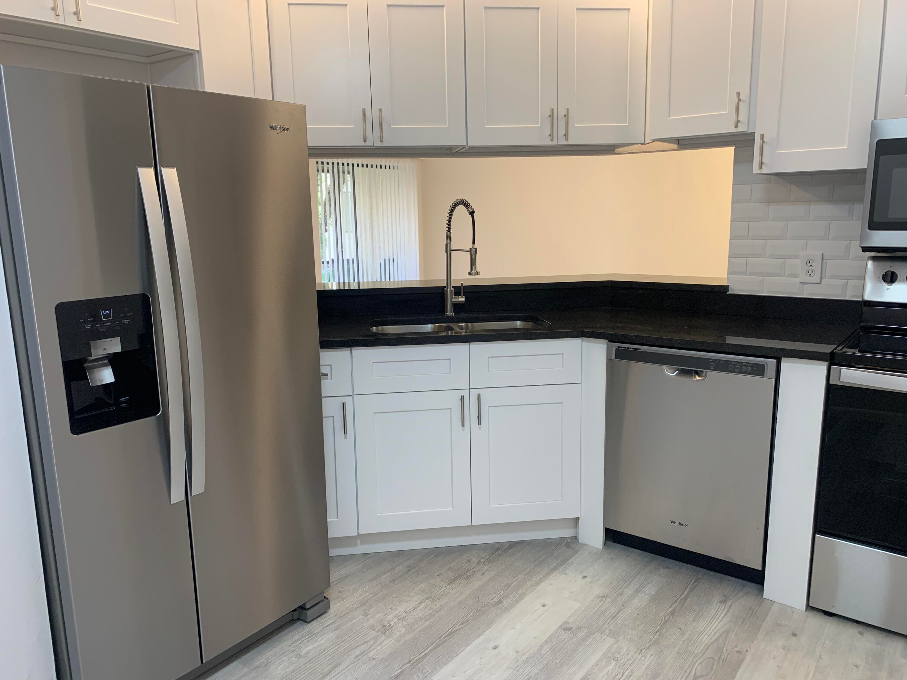 12 Via De Casas Sur 102, Boynton Beach, FL 33426 — photo 8 of 18