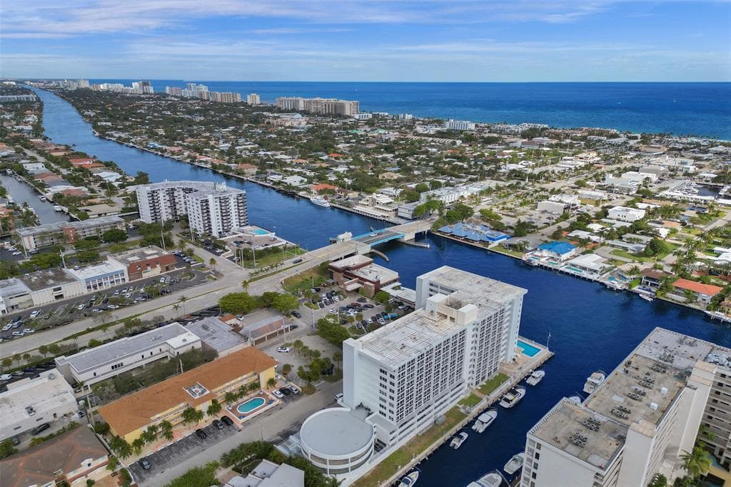 3100 NE 49th Street 702, Fort Lauderdale, FL 33308 — photo 3 of 33