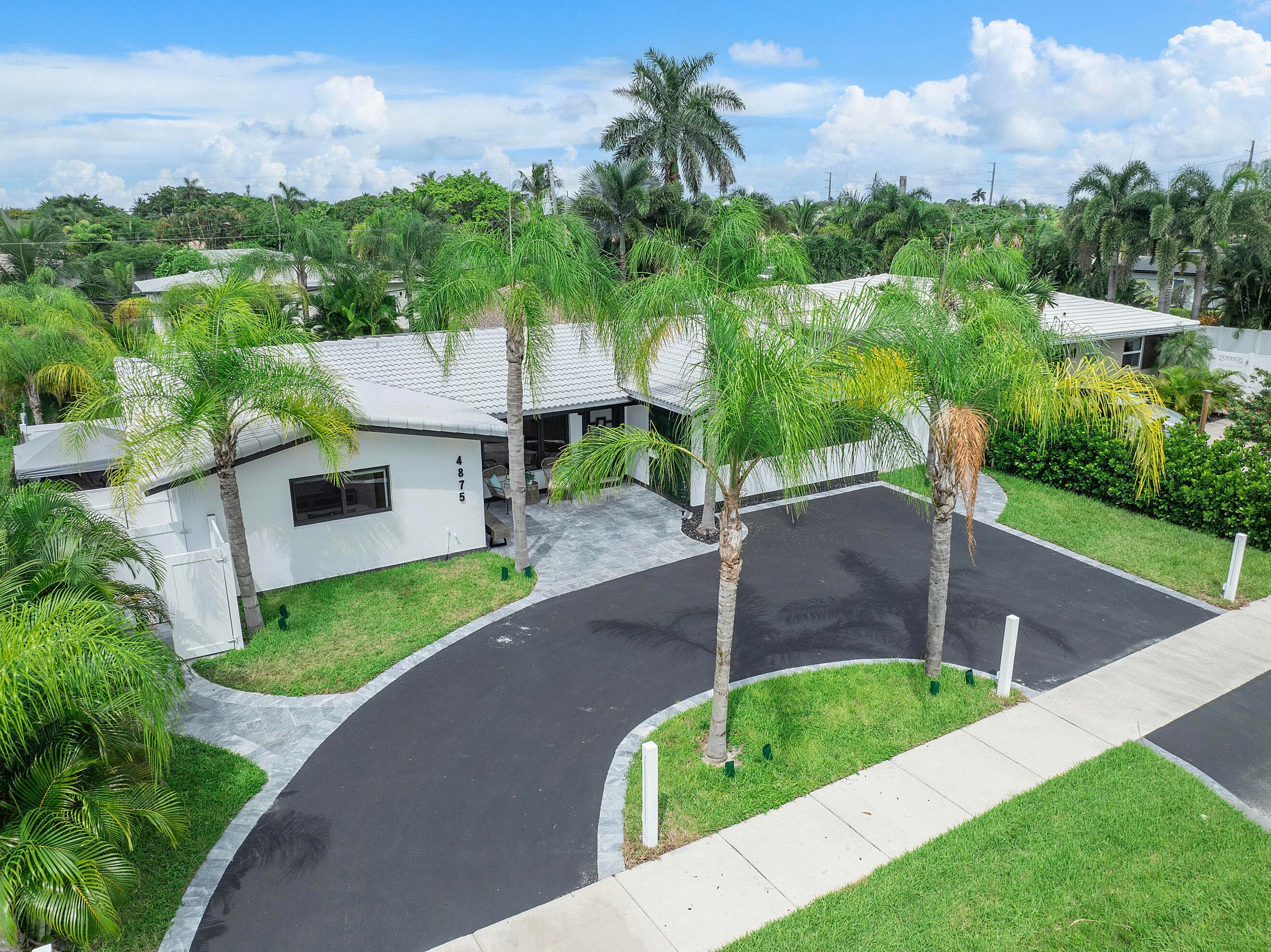 4875 NE 18th Avenue, Oakland Park, FL 33334 — photo 33 of 47