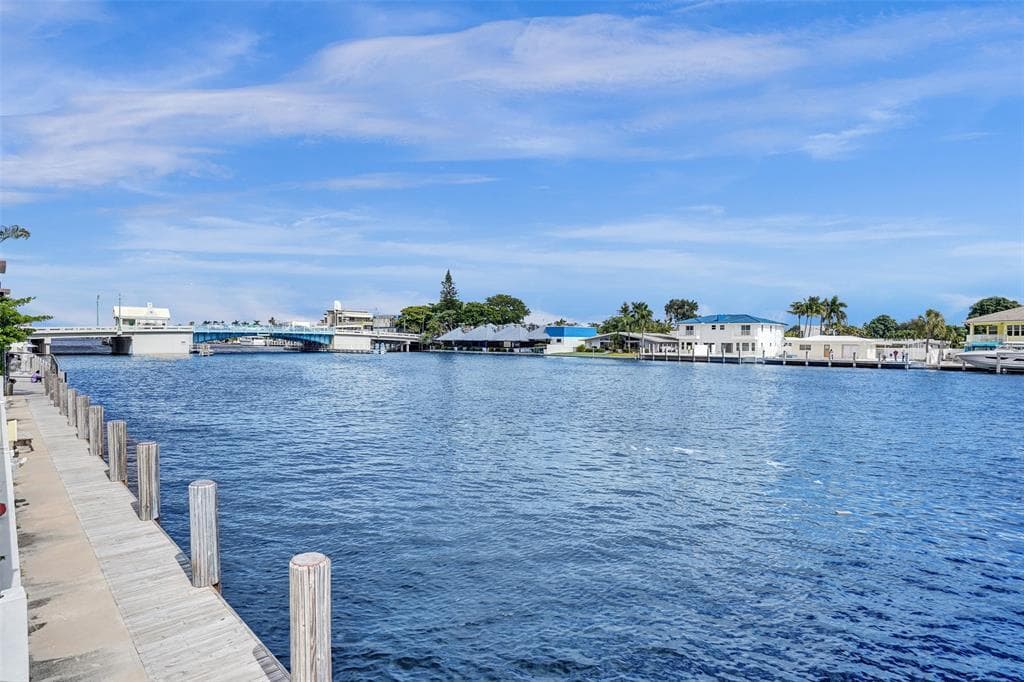 3100 NE 49th Street 702, Fort Lauderdale, FL 33308 — photo 16 of 33