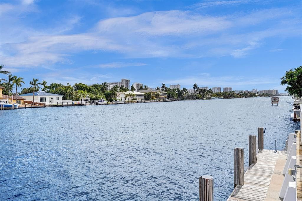 3100 NE 49th Street 702, Fort Lauderdale, FL 33308 — photo 18 of 33