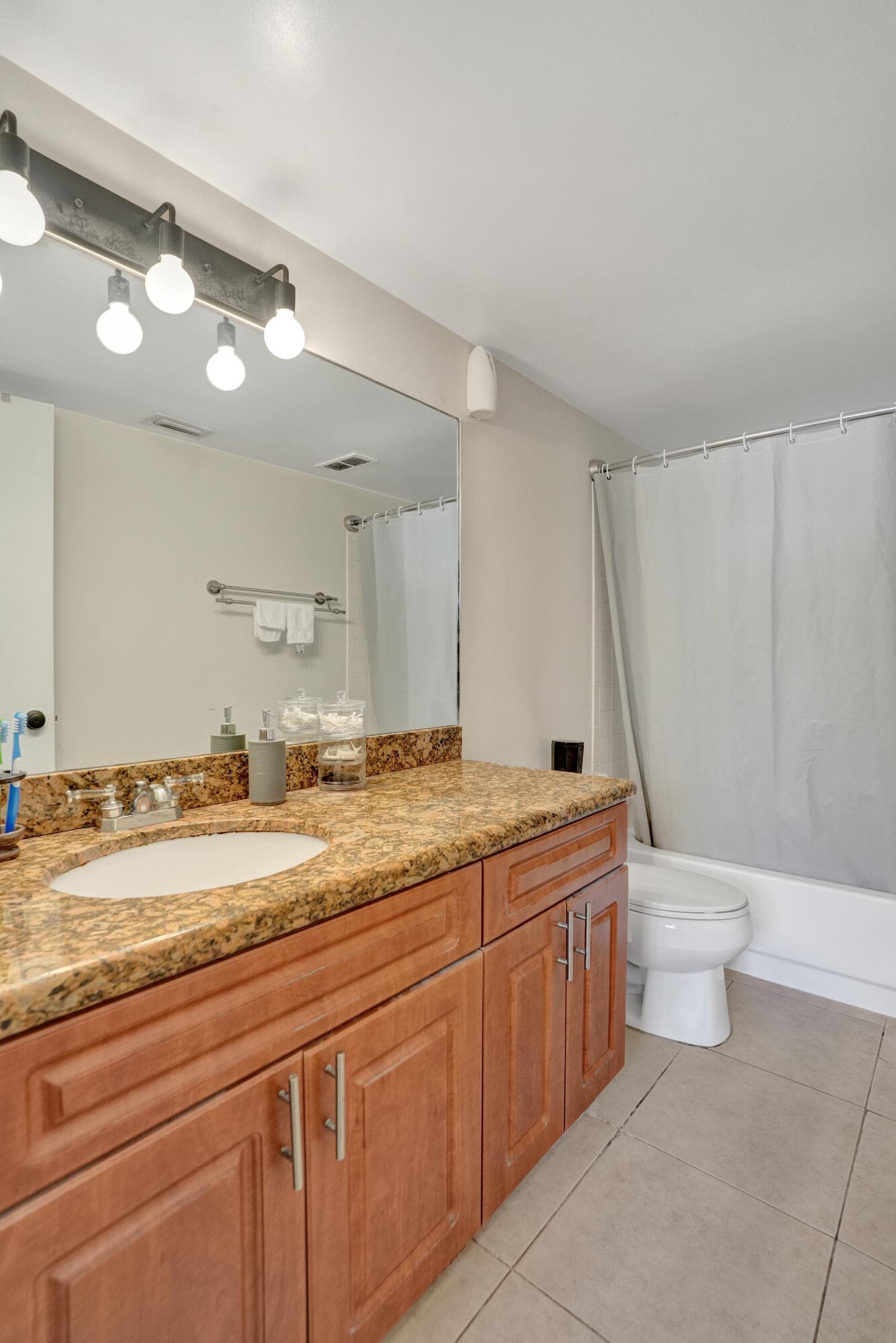8266 NW 24th Street, Coral Springs, FL 33065 — photo 11 of 40