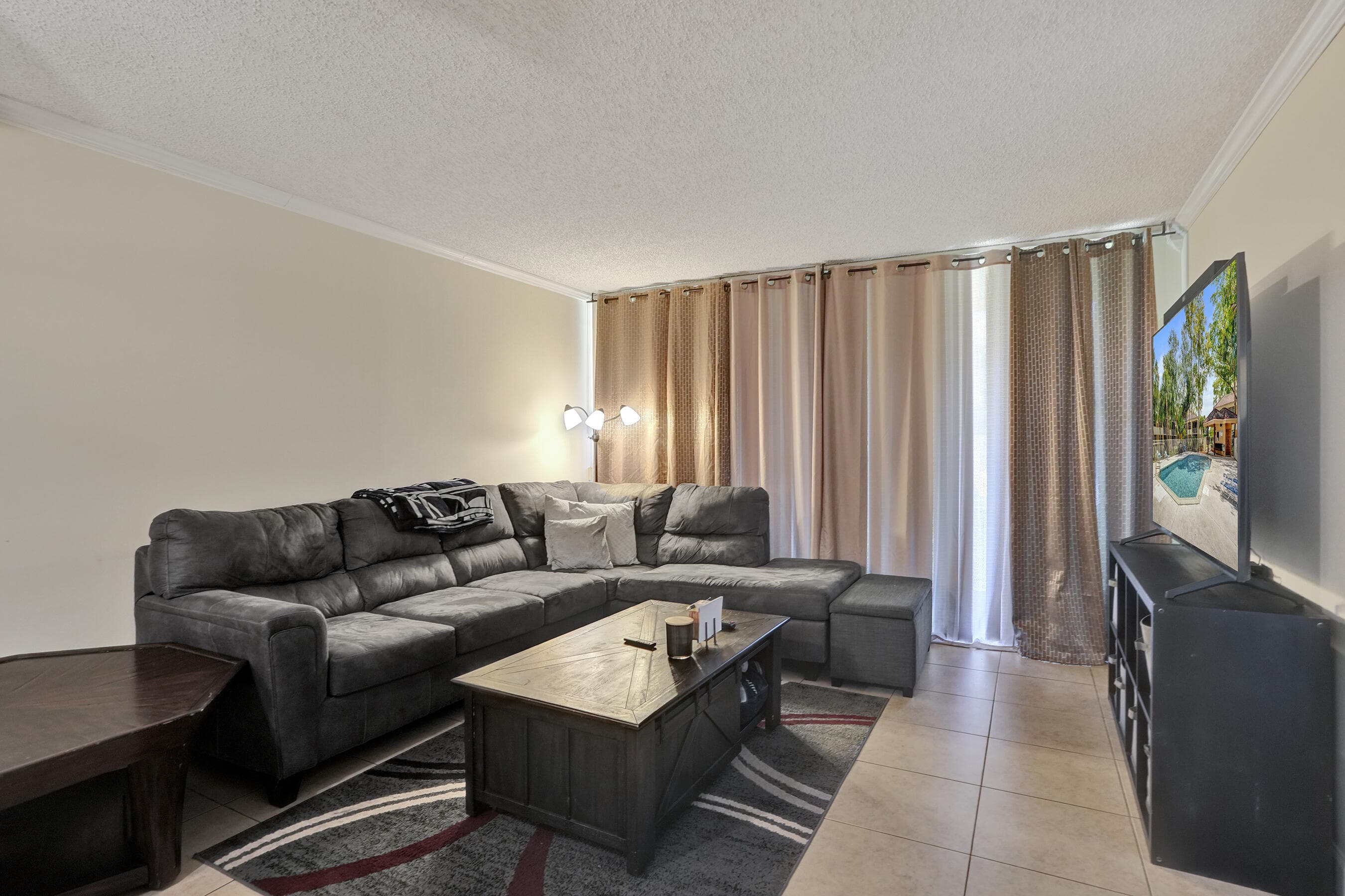 8266 NW 24th Street, Coral Springs, FL 33065 — photo 9 of 40