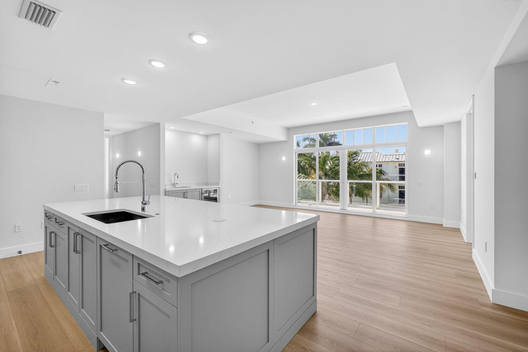 182 Lake Drive 5-301, Palm Beach Shores, FL 33404 — photo 13 of 76