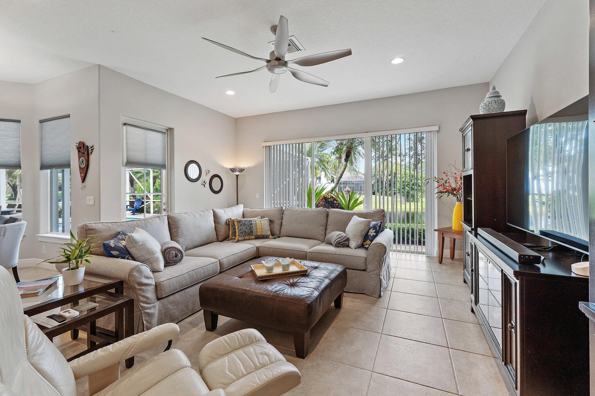18647 SE Lakeside Drive, Jupiter, FL 33469 — photo 14 of 63