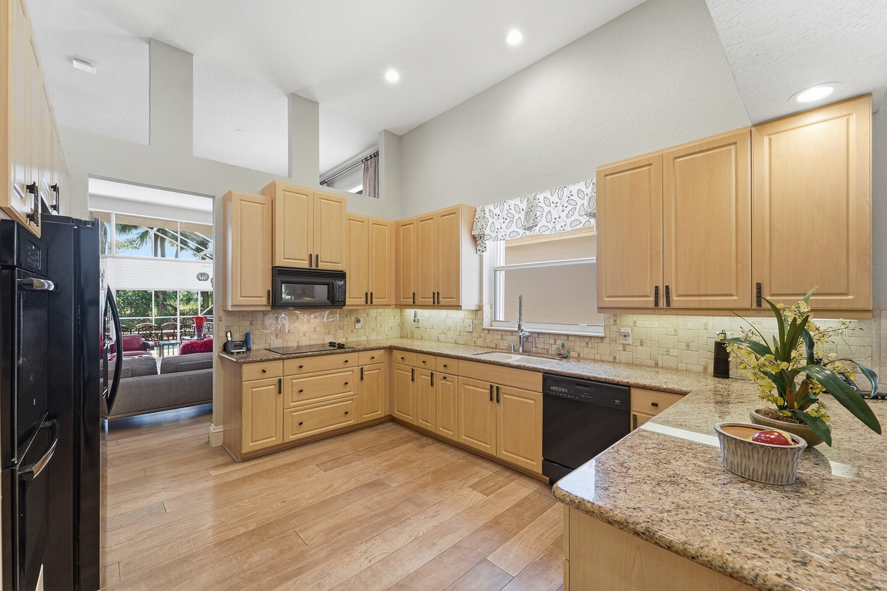 16197 Villa Vizcaya Place, Delray Beach, FL 33446 — photo 19 of 54