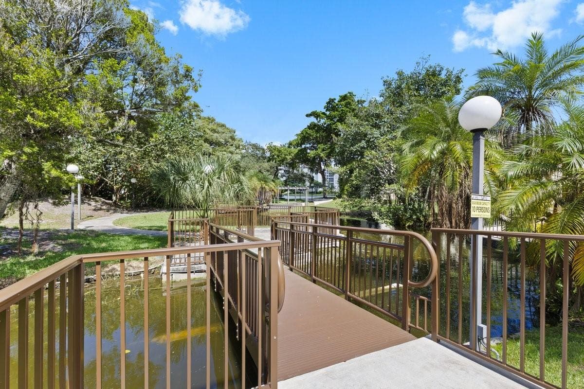 2106 S Cypress Bend Drive 506, Pompano Beach, FL 33069 — photo 28 of 32