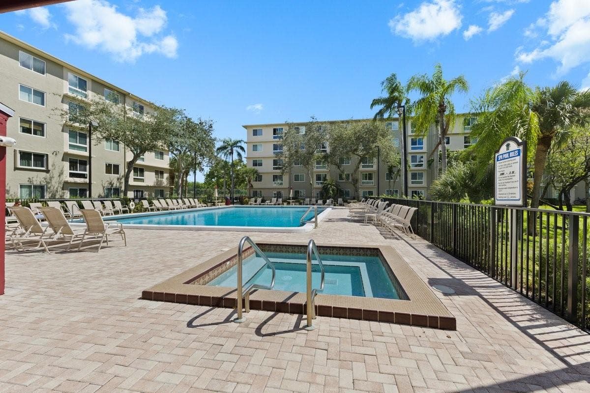 2106 S Cypress Bend Drive 506, Pompano Beach, FL 33069 — photo 31 of 32