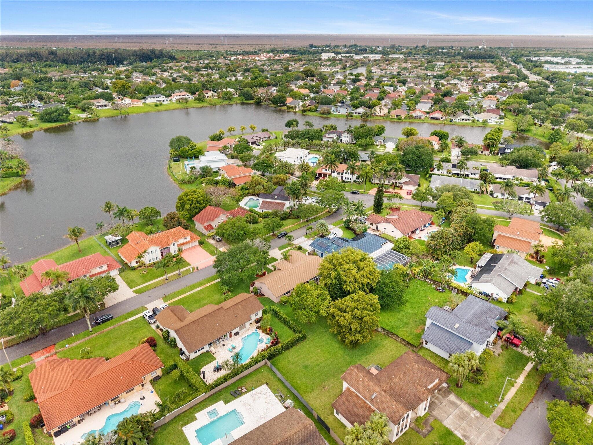 20301 NW 7th Street, Pembroke Pines, FL 33029 — photo 41 of 42