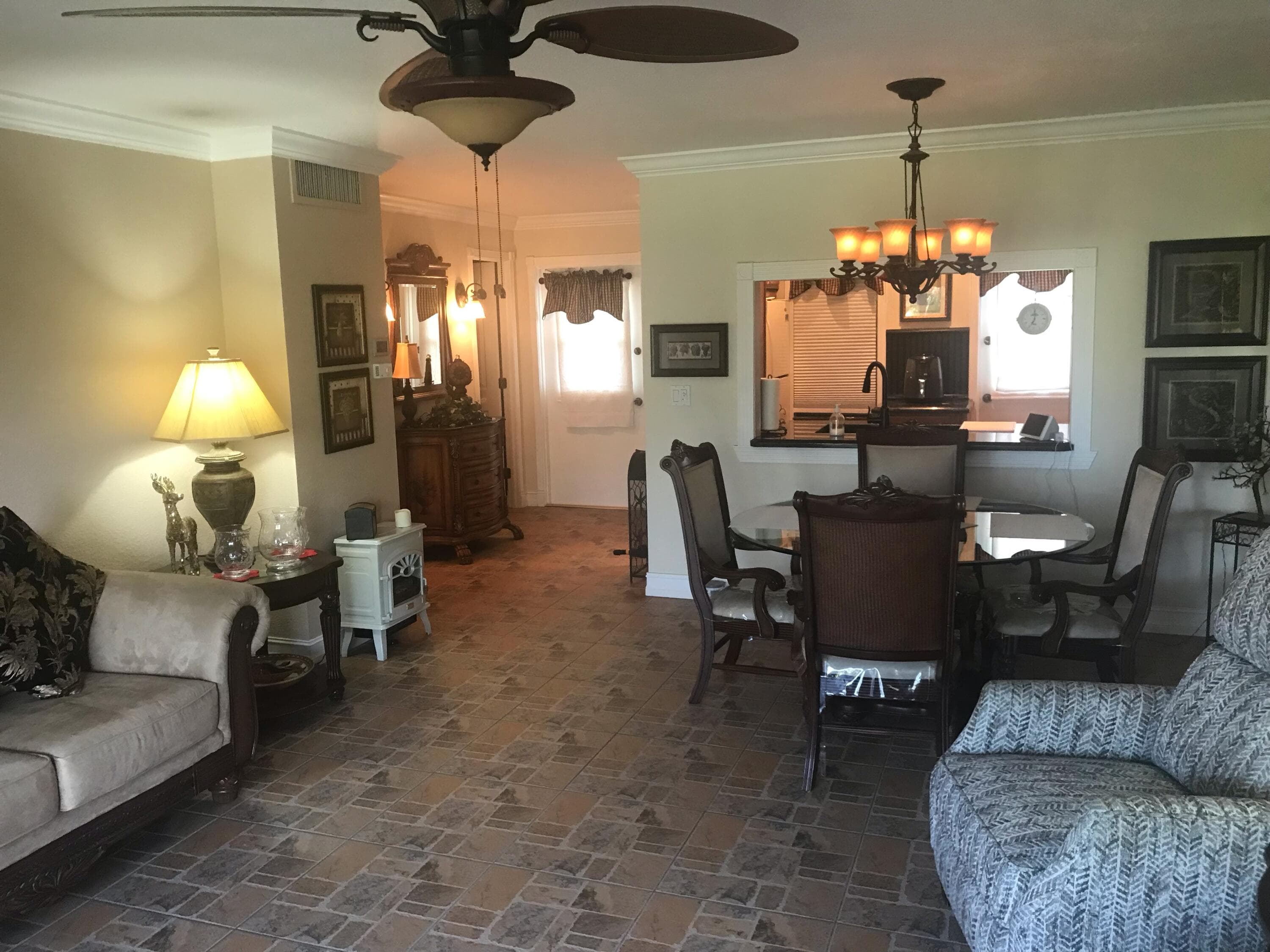 700 NE 14th Avenue NE 404, Hallandale Beach, FL 33009 — photo 4 of 43