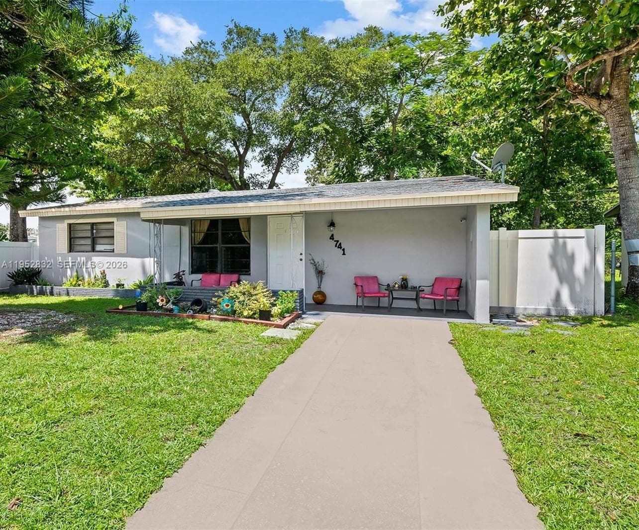 4741 SW 25th Terrace, Dania Beach, FL 33312 — photo 1 of 12