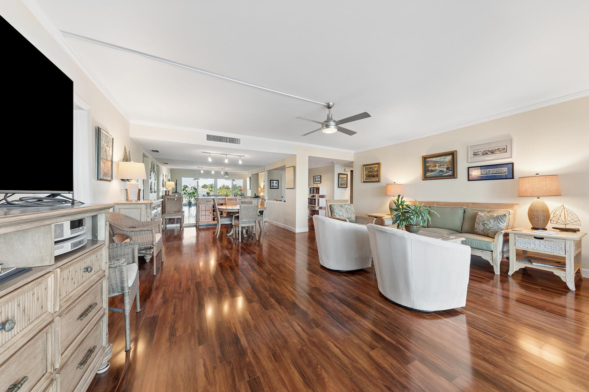 555 SE 6th Avenue 3d, Delray Beach, FL 33483 — photo 4 of 22
