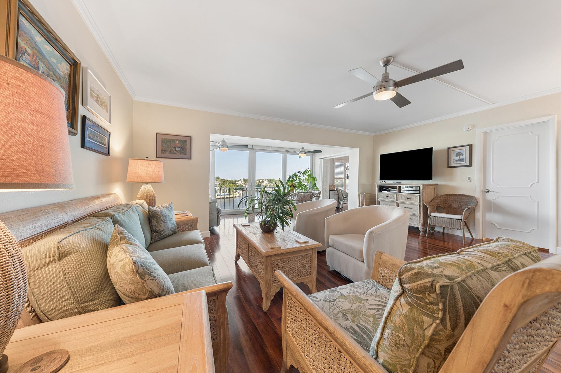 555 SE 6th Avenue 3d, Delray Beach, FL 33483 — photo 3 of 22