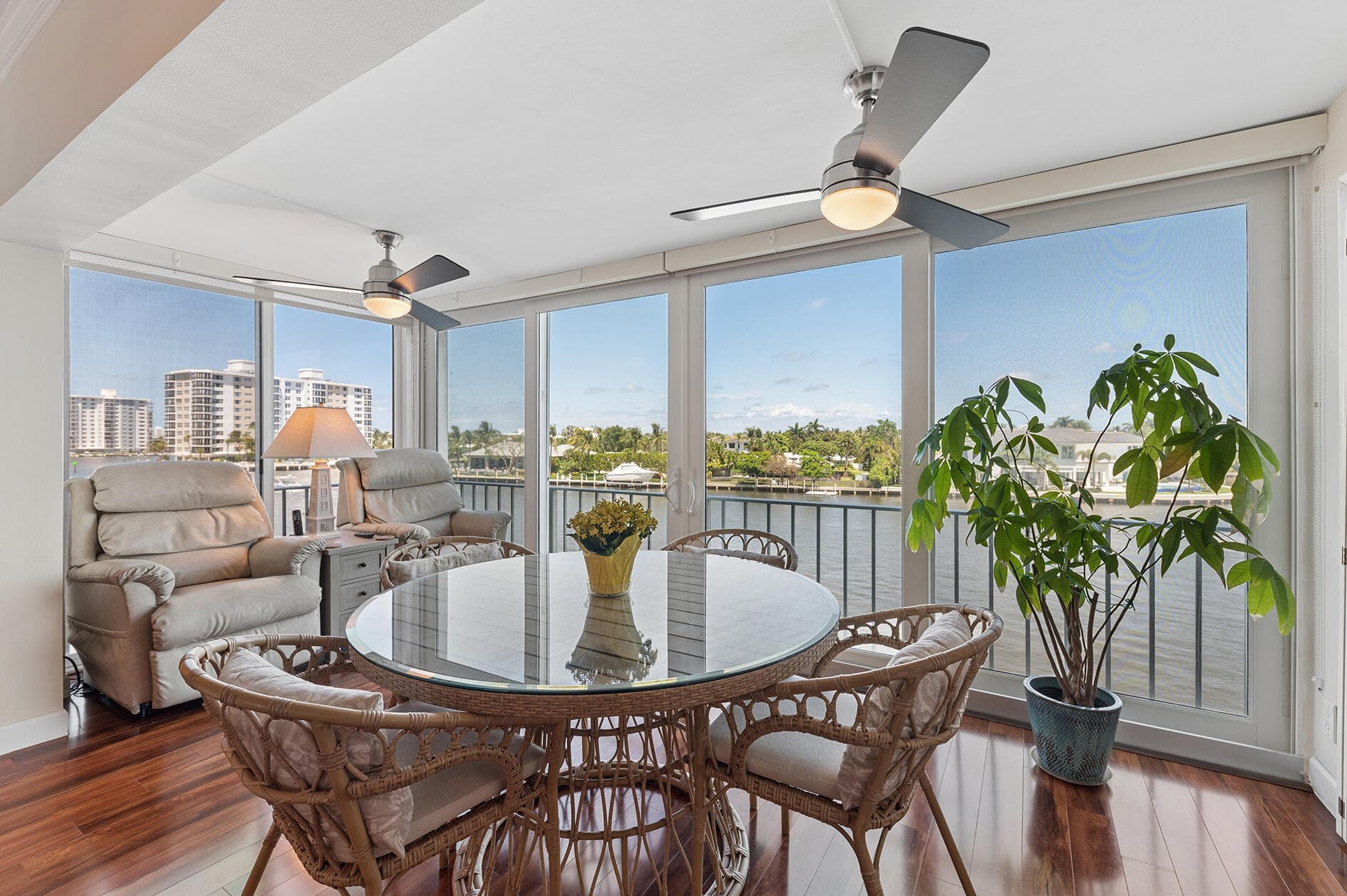 555 SE 6th Avenue 3d, Delray Beach, FL 33483 — photo 2 of 22