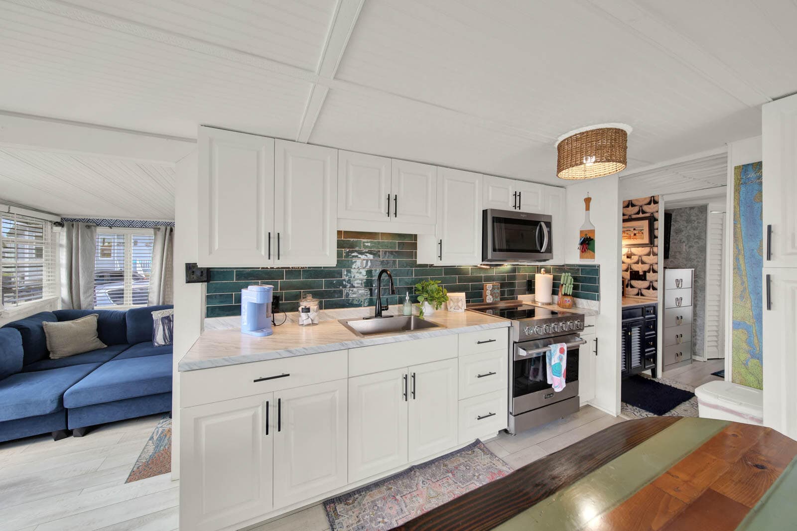 833 Nettles Boulevard, Jensen Beach, FL 34957 — photo 5 of 30