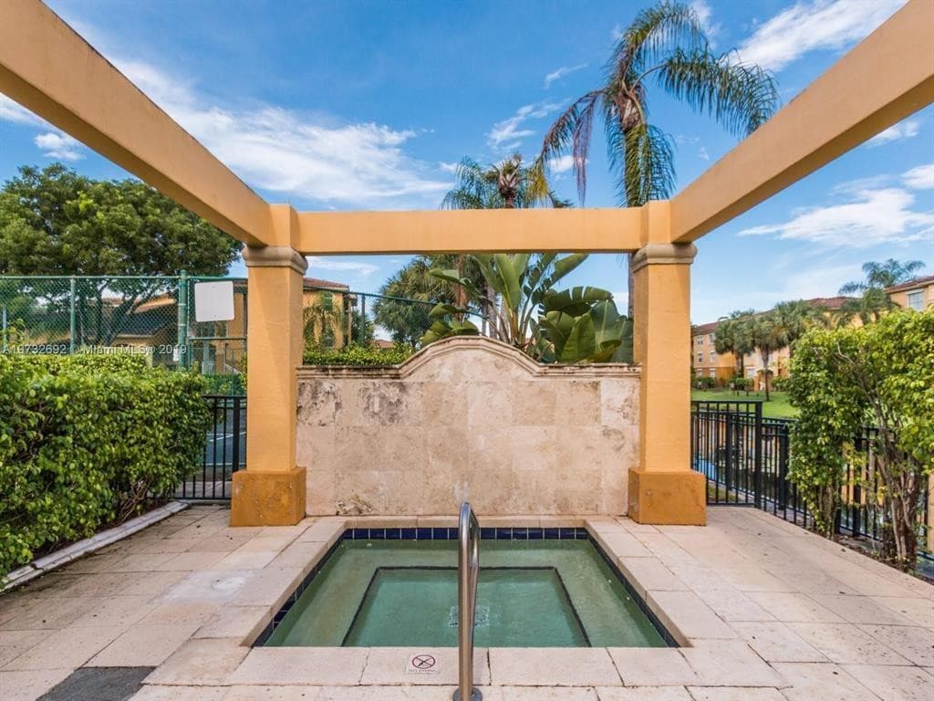 9615 NW 1st Court 10-202, Pembroke Pines, FL 33024 — photo 15 of 20